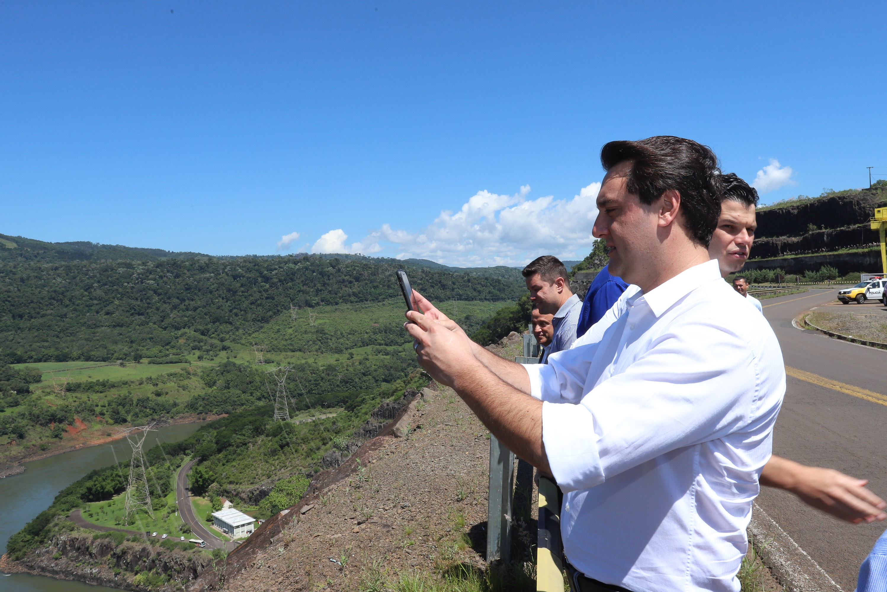 Governador Carlos Massa Ratinho Junior, acompanhado do presidente da Copel, Daniel Pimentel, visita a Usina Governador Bento Munhoz da Rocha Netto (Foz do Areia), no município de Pinhão - Pinhão, 22/01/2019 - Foto: Rodrigo Félix Leal