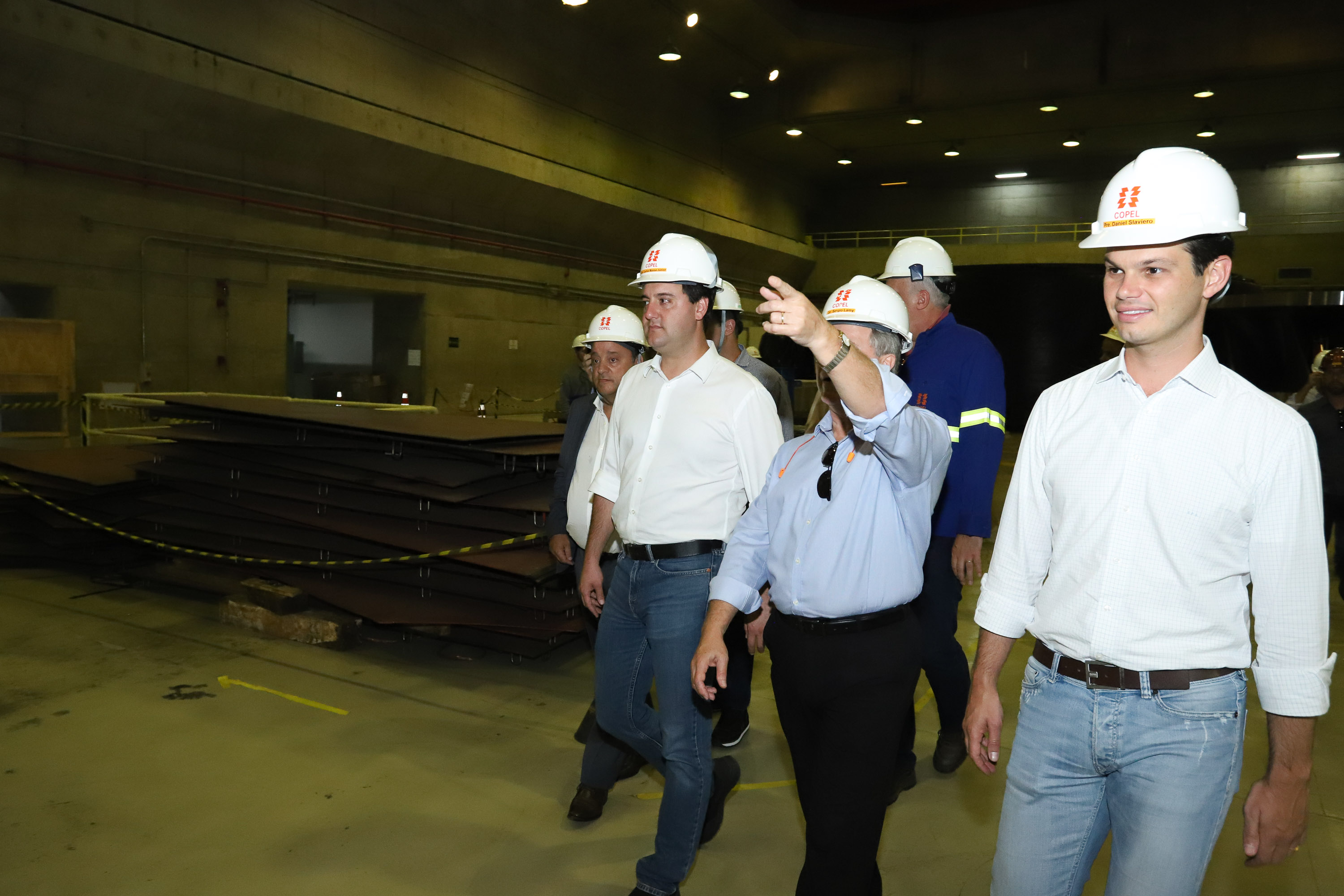 Governador Carlos Massa Ratinho Junior, acompanhado do presidente da Copel, Daniel Pimentel, visita a Usina Governador Bento Munhoz da Rocha Netto (Foz do Areia), no município de Pinhão - Pinhão, 22/01/2019 - Foto: Rodrigo Félix Leal