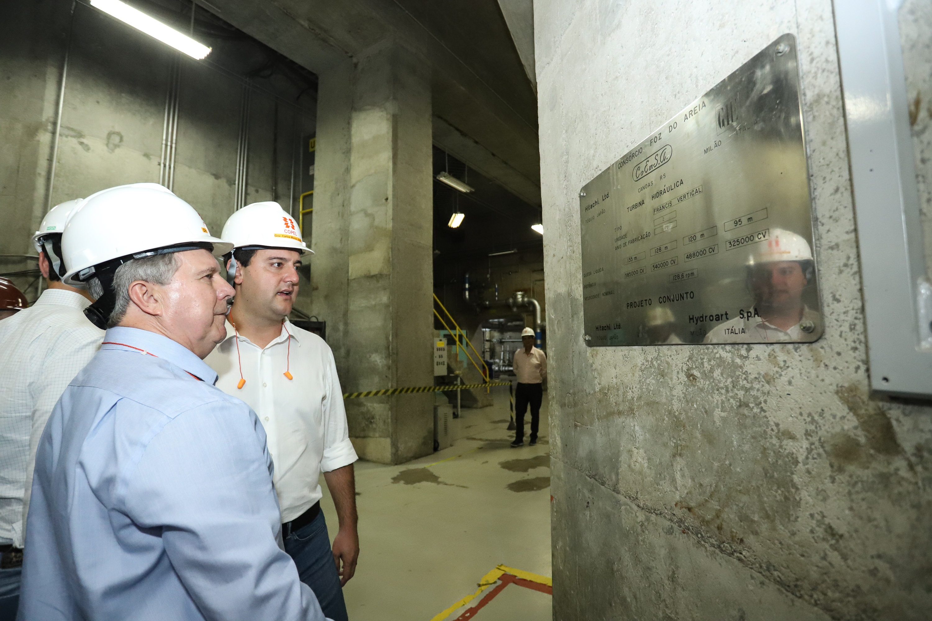 Governador Carlos Massa Ratinho Junior, acompanhado do presidente da Copel, Daniel Pimentel, visita a Usina Governador Bento Munhoz da Rocha Netto (Foz do Areia), no município de Pinhão - Pinhão, 22/01/2019 - Foto: Rodrigo Félix Leal