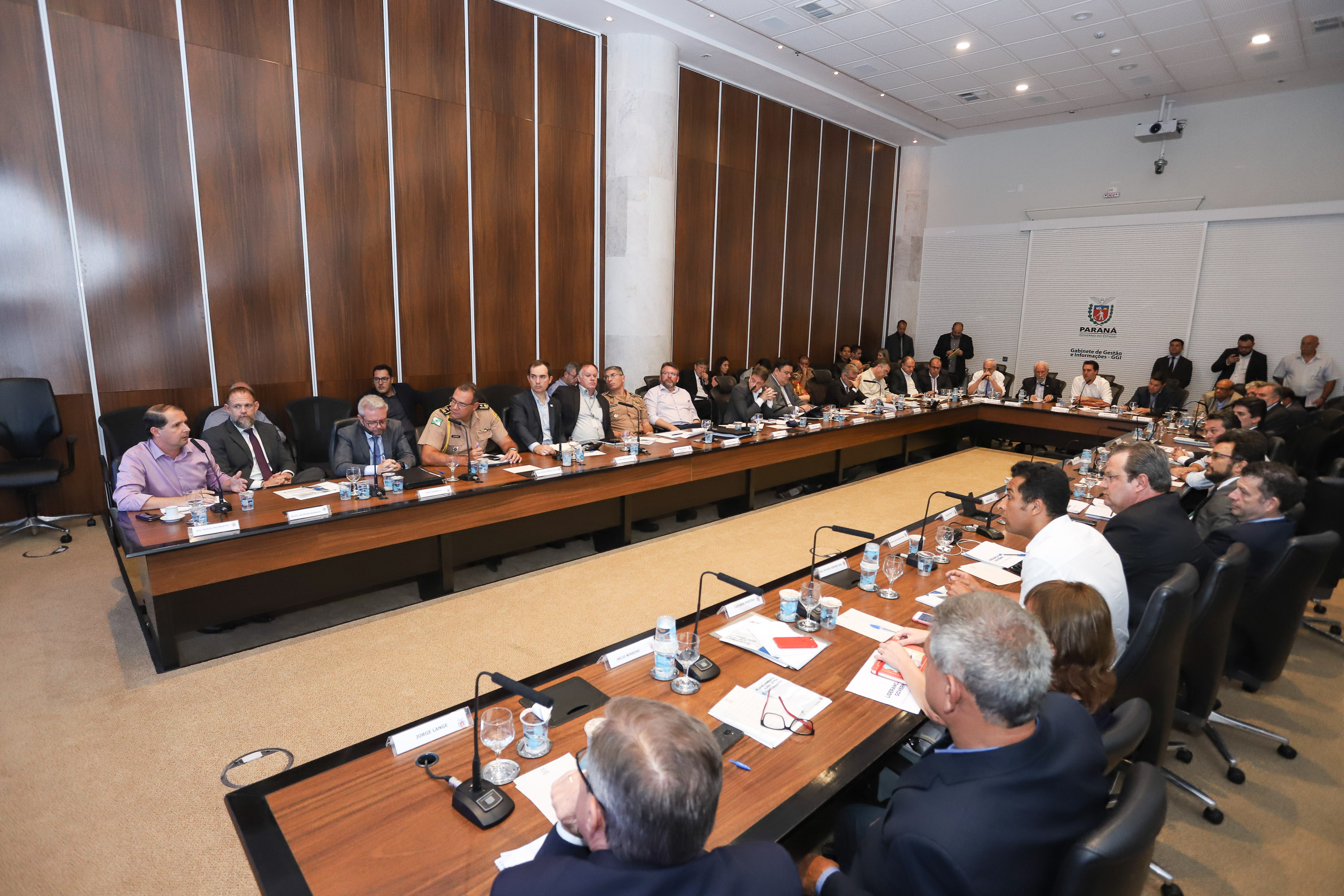 O governador Carlos Massa Ratinho Junior determinou a contratação de uma auditoria externa para avaliar as folhas de pagamento dos servidores ativos do Poder Executivo e inativos da Paranaprevidência (todos os Poderes). - Curitiba, 22/01/2019 - Foto: Rodrigo Félix Leal