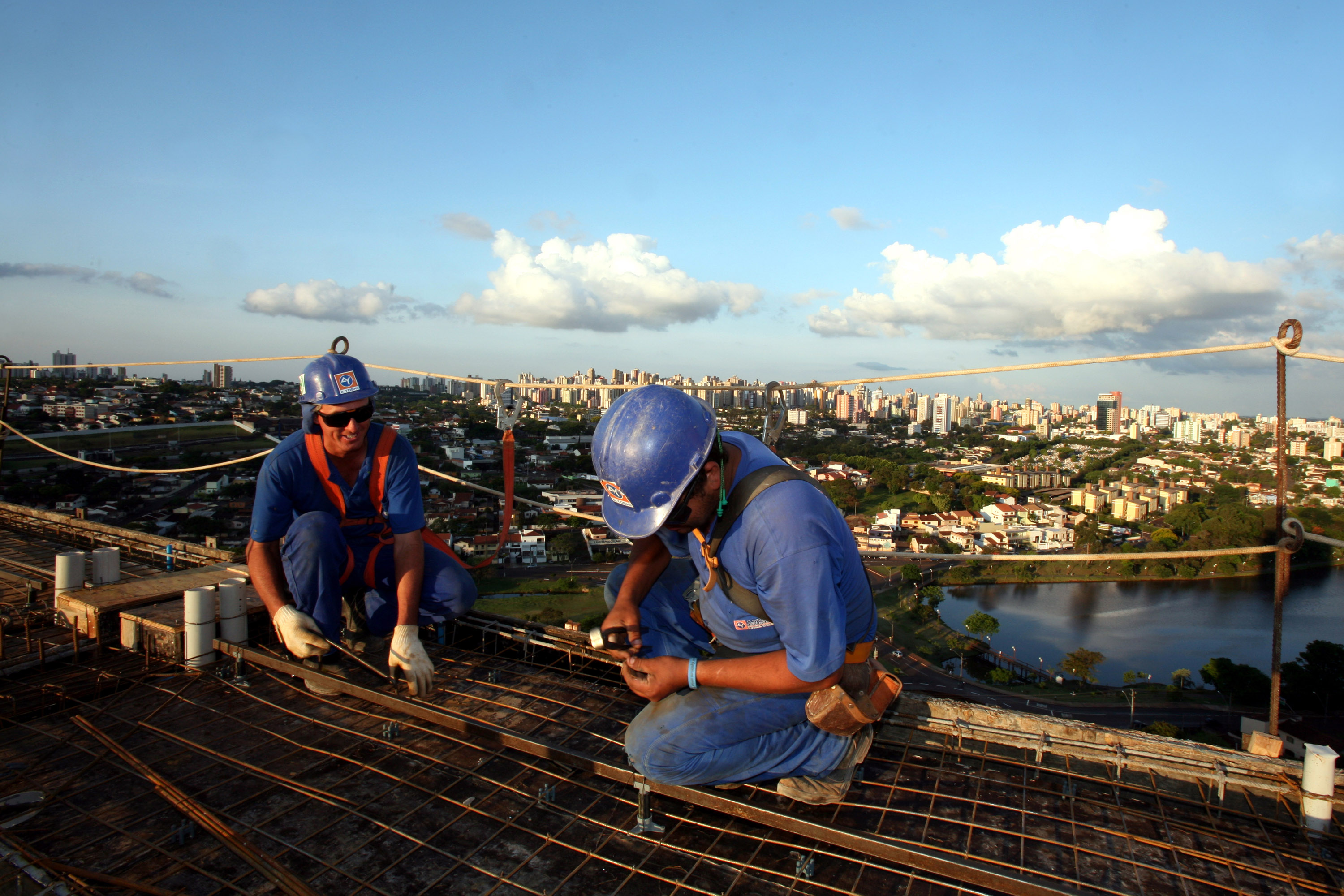 O Paraná apresenta o melhor resultado na geração de empregos desde 2014. Os resultados são do Cadastro Geral de Empregados e Desempregados (Caged), divulgados neste mês pelo Ministério do Trabalho. Foram criadas 40.256 novas vagas com carteira assinada em 2018, o que representa um aumento de 230% em relação a 2017. Curitiba, 23/01/2019 - Foto: Gilson Abreu