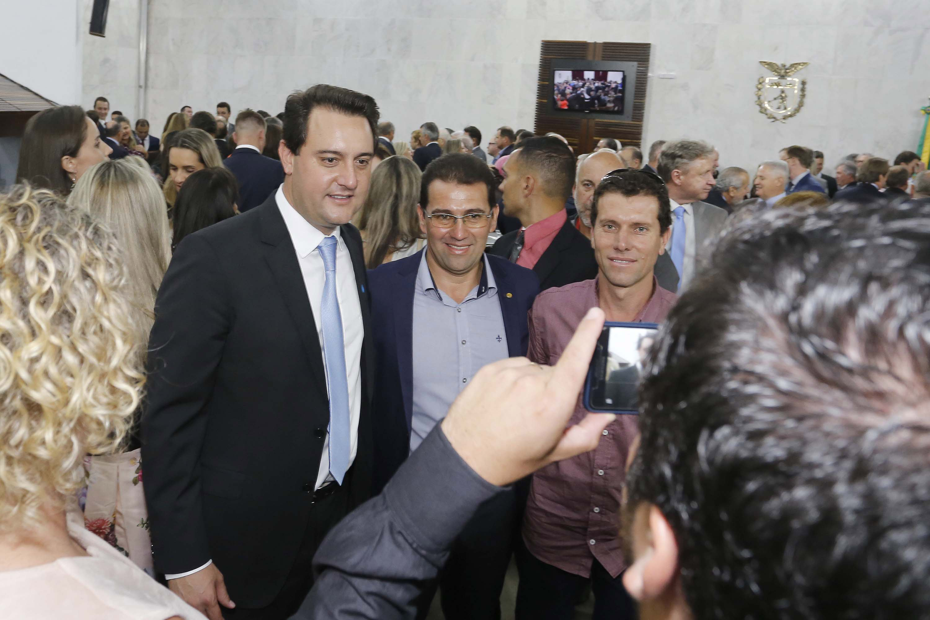 GOVERNADOR PARTICIPA DA POSSE DO PRESIDENTE DO TCE. O governador Carlos Massa Ratinho Junior participa da posse de Nestor Baptista na Presidência do Tribunal de Contas do Estado do Paraná. - Curitiba, 23-01-19Foto: Arnaldo Alves / ANPr.