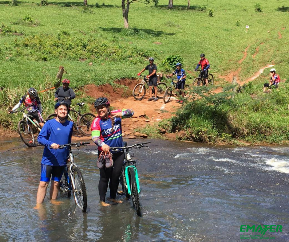 Além das conhecidas caminhadas internacionais da natureza, o Instituto Paranaense deAssistência Técnica e Extensão Rural (Emater-PR), em parceria com o Instituto AndaBrasil, também coordena no Paraná as pedaladas da natureza. Na foto, imagens do percurso natureza e produção rural em Ribeirão Claro - Foto: Divulgação Emater