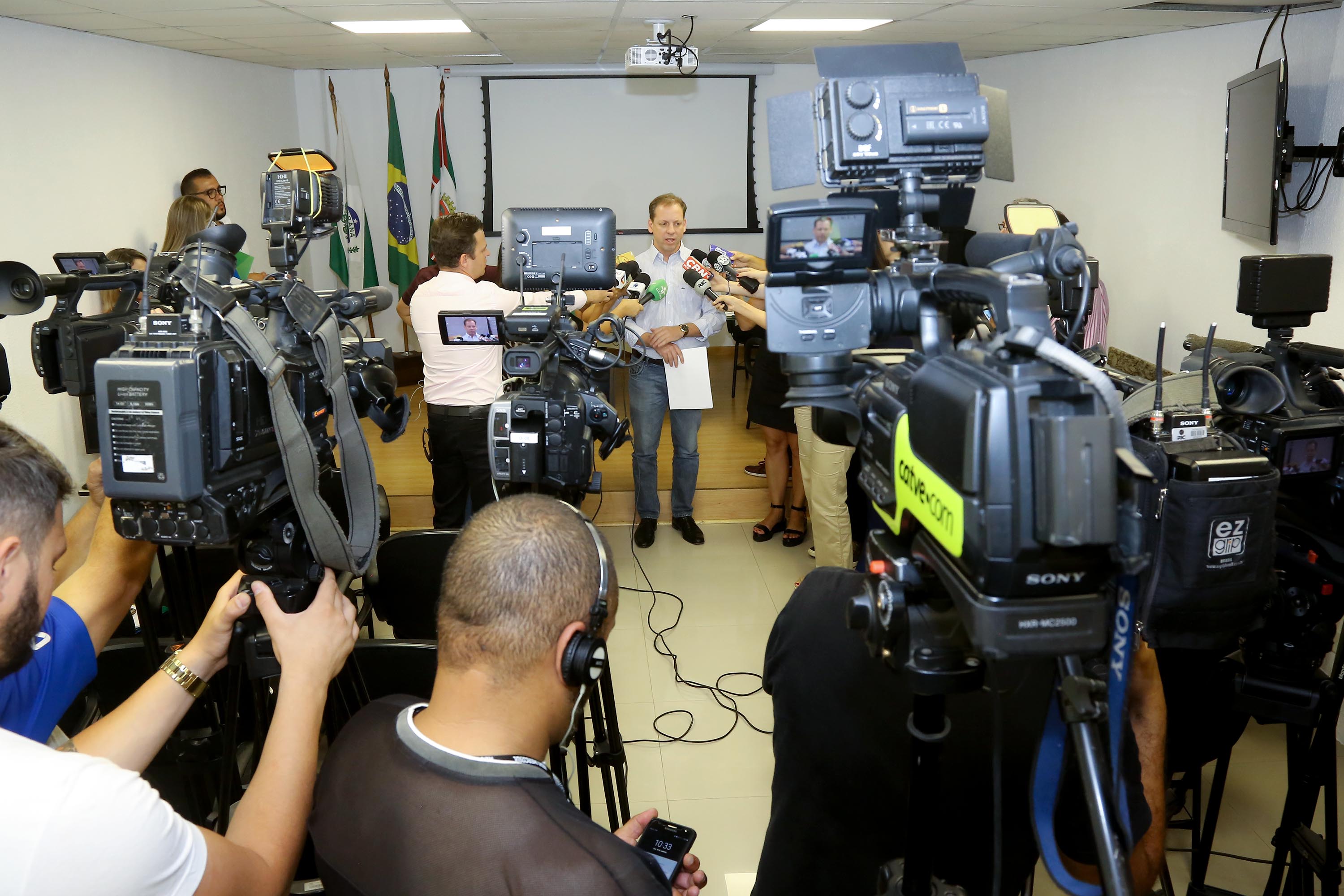 Coletiva de imprensa sobre o enfrentamento da febre amarela no Paraná. Na foto, Nestor Werner, diretor geral da Secretaria da Saúde. - Curitiba, 30/01/2019 - Foto: Jaelson Lucas/ANPr