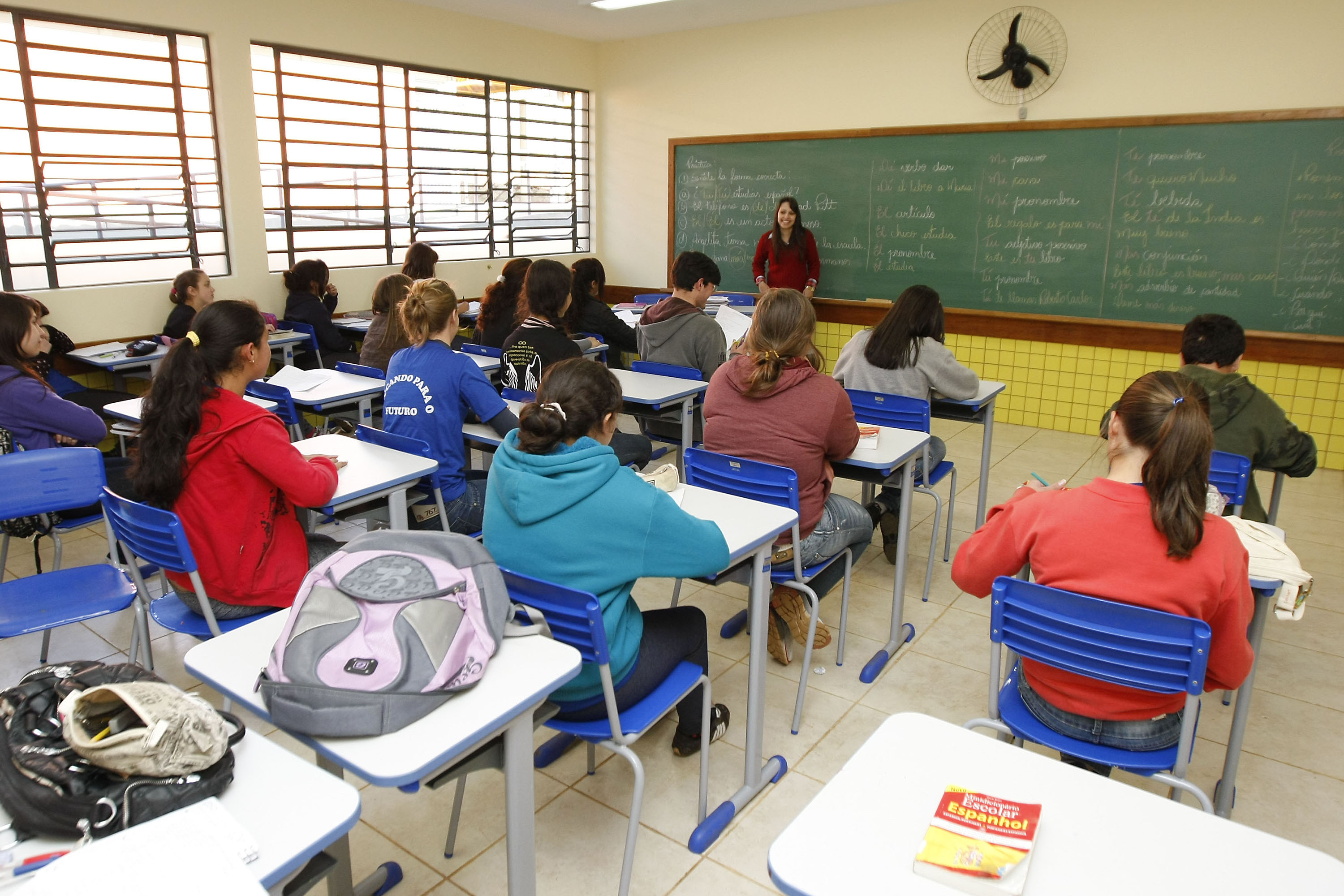 O ano letivo na rede estadual de ensino vai começar com uma série novidades. Nesta quinta-feira (31), o secretário de Estado da Educação Paraná, Renato Feder, aprovou uma alteração na carga horária dos diretores, atendendo a pleito da APP-Sindicato. - Curitiba, 31/01/2019 - Foto: Arquivo ANPr