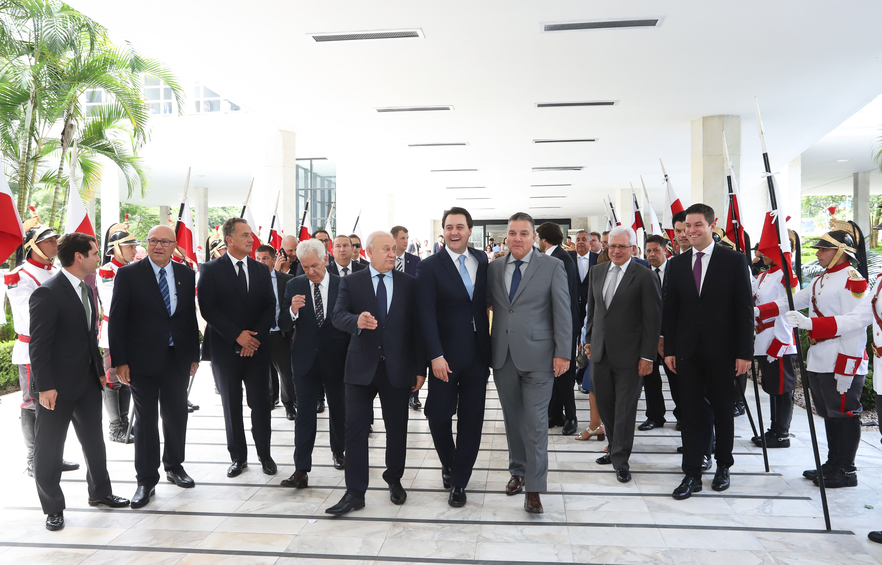 O governador Carlos Massa Ratinho Junior participou nesta sexta-feira (01) da solenidade de posse dos 54 deputados estaduais na Assembleia Legislativa do Paraná. - Curitiba, 01/02/2019 - Foto: Rodrigo Félix Leal/ANPr