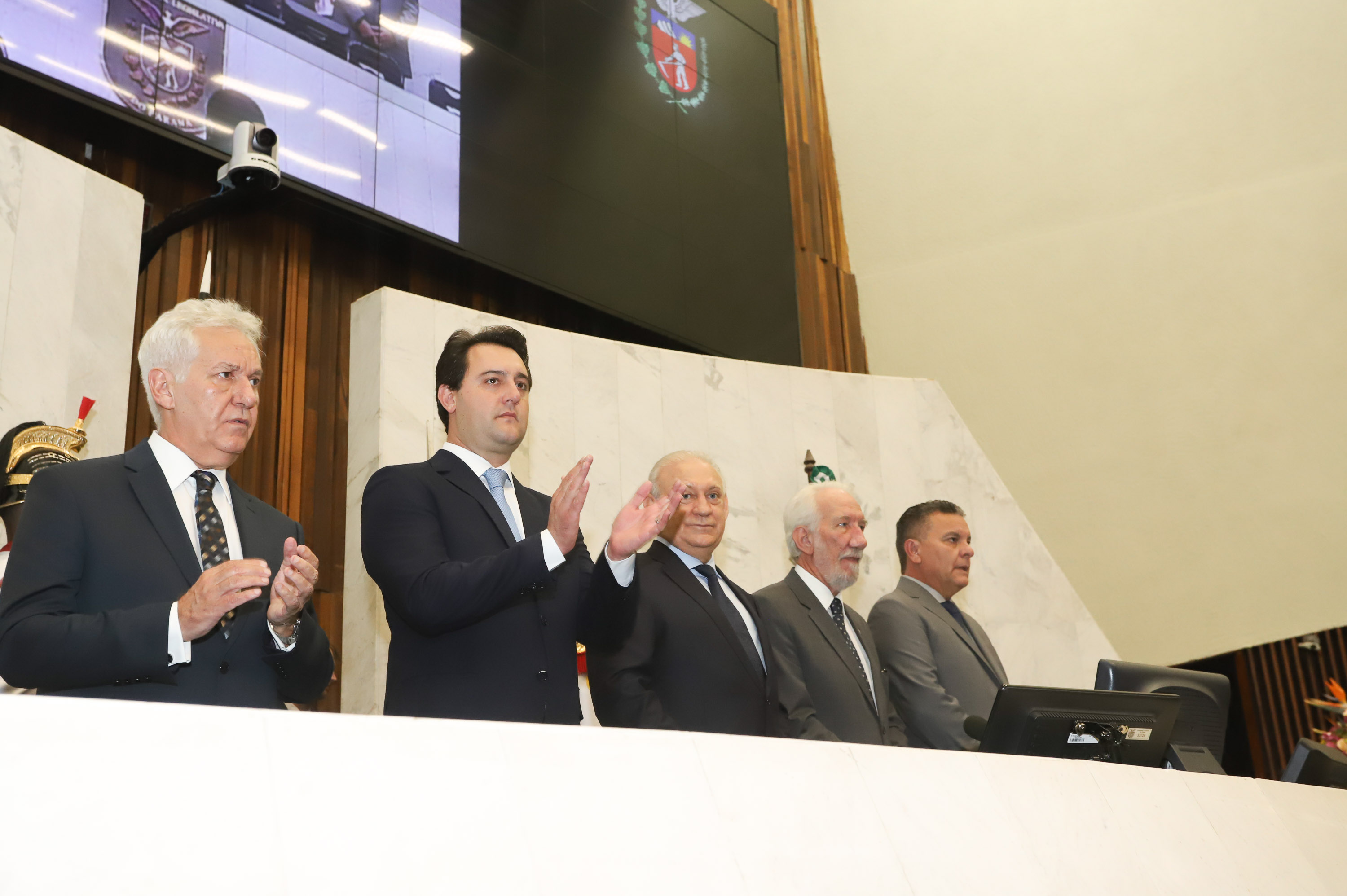 O governador Carlos Massa Ratinho Junior participou nesta sexta-feira (01) da solenidade de posse dos 54 deputados estaduais na Assembleia Legislativa do Paraná. - Curitiba, 01/02/2019 - Foto: Rodrigo Félix Leal/ANPr