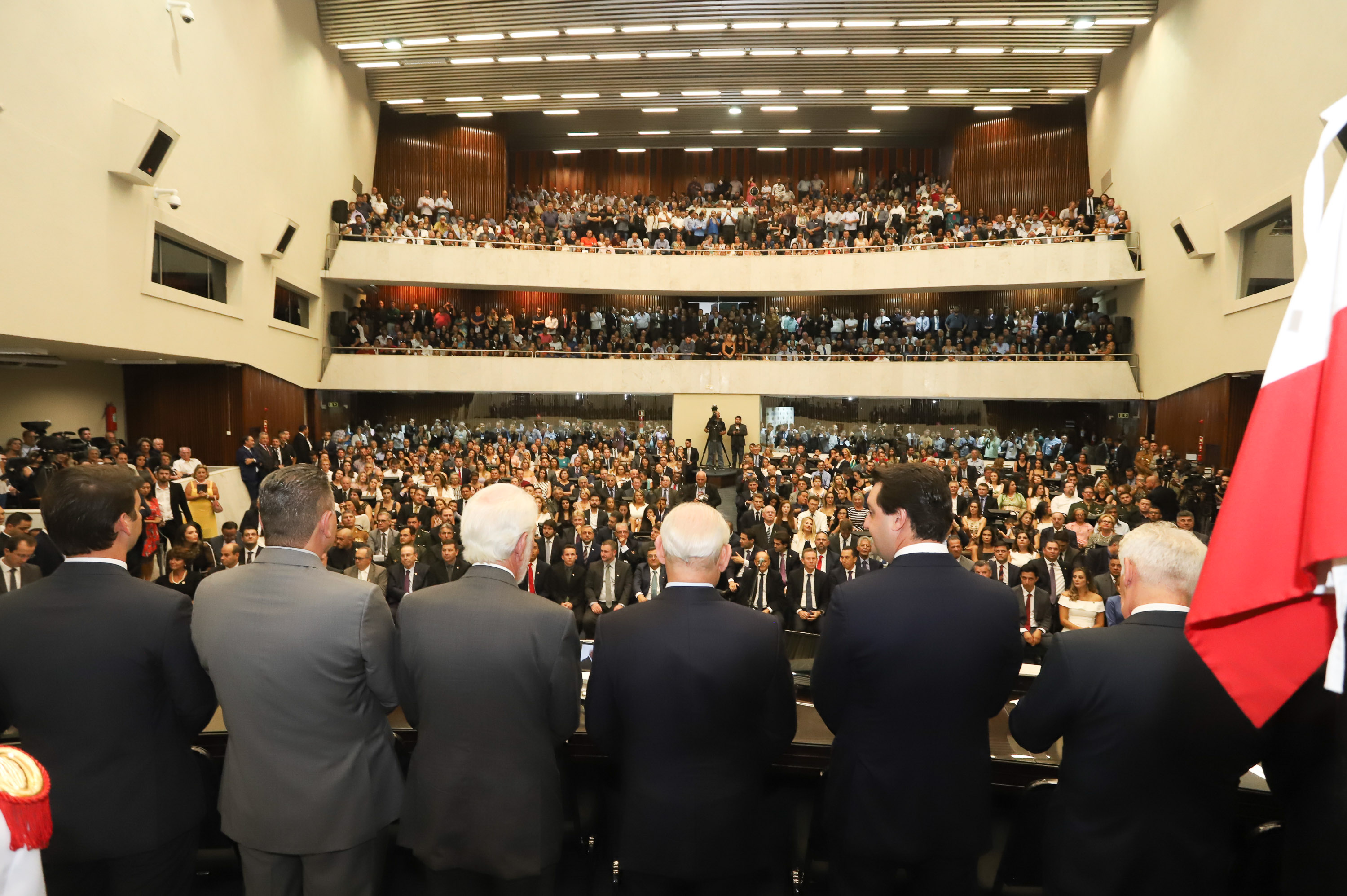 O governador Carlos Massa Ratinho Junior participou nesta sexta-feira (01) da solenidade de posse dos 54 deputados estaduais na Assembleia Legislativa do Paraná. - Curitiba, 01/02/2019 - Foto: Rodrigo Félix Leal/ANPr