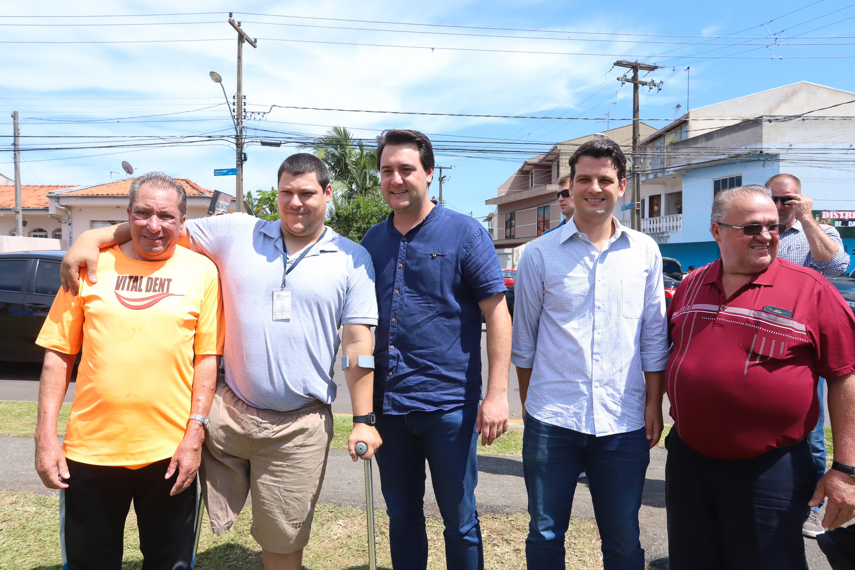 O governador Carlos Massa Ratinho Junior e o prefeito de Curitiba, Rafael Greca, inauguraram neste sábado (02) um parque esportivo no Bairro Novo. A estrutura conta com quadra de futebol com grama sintética, pista de skate com oito obstáculos e quadra poliesportiva. Curitiba,02/02/2019 - Foto: Rodrigo Félix Leal/ANPr