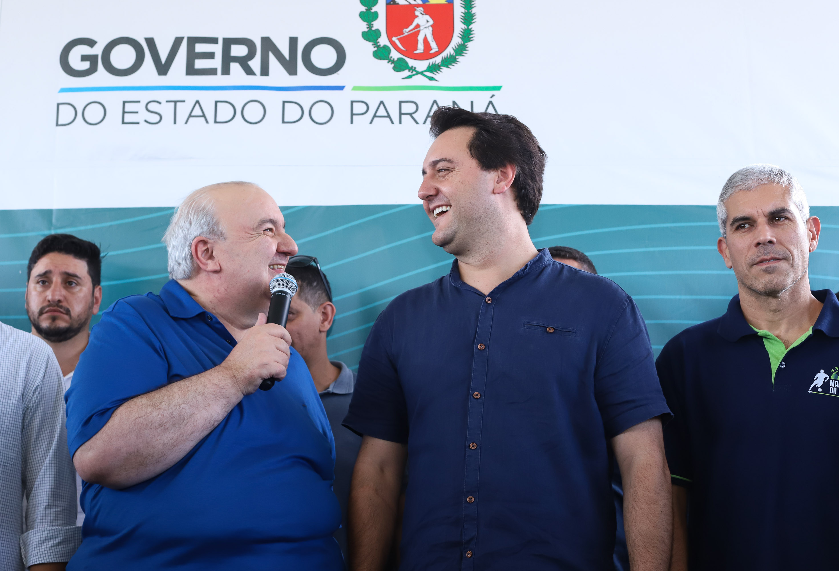 O governador Carlos Massa Ratinho Junior e o prefeito de Curitiba, Rafael Greca, inauguraram neste sábado (02) um parque esportivo no Bairro Novo. A estrutura conta com quadra de futebol com grama sintética, pista de skate com oito obstáculos e quadra poliesportiva. Curitiba,02/02/2019 - Foto: Rodrigo Félix Leal/ANPr