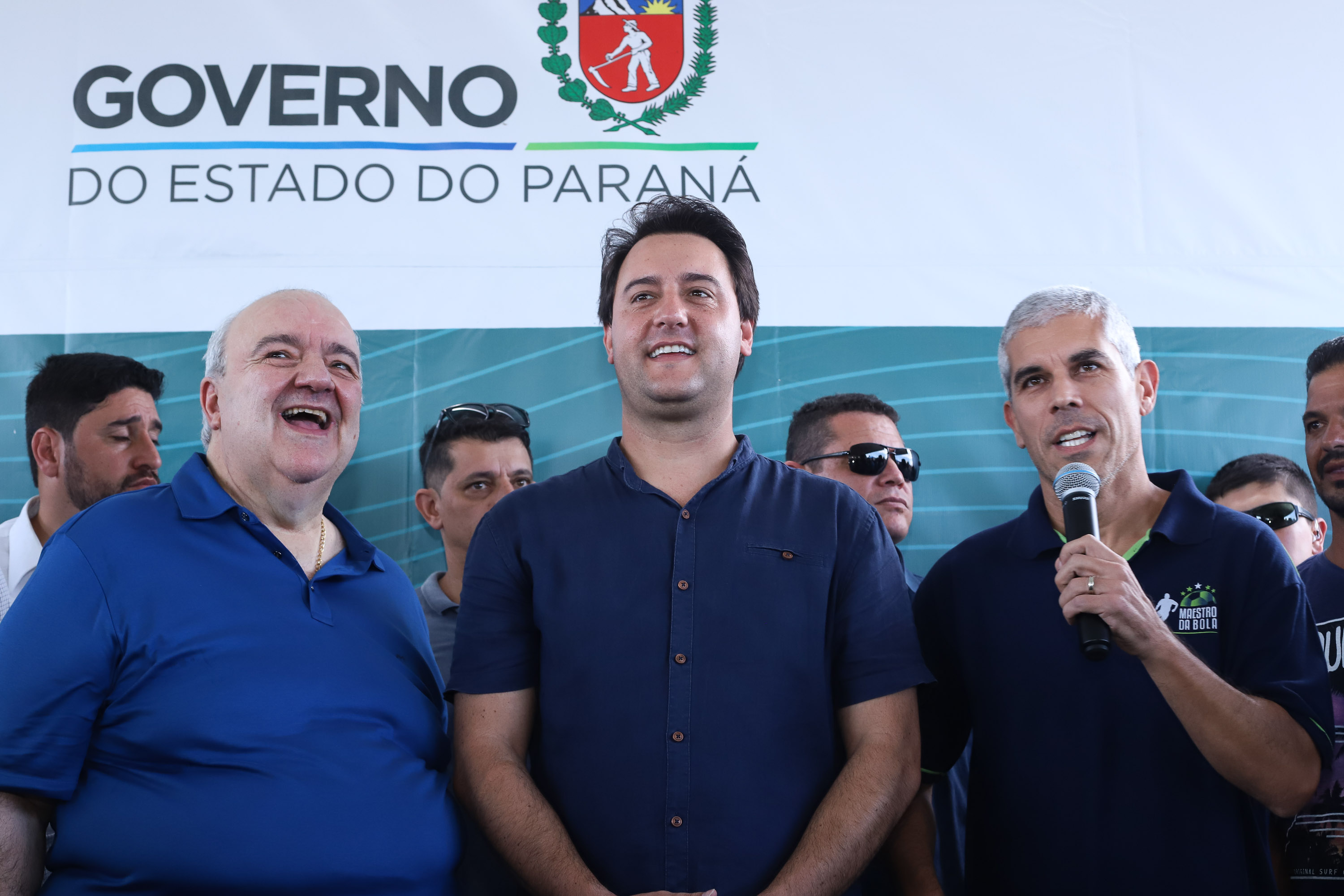 O governador Carlos Massa Ratinho Junior e o prefeito de Curitiba, Rafael Greca, inauguraram neste sábado (02) um parque esportivo no Bairro Novo. A estrutura conta com quadra de futebol com grama sintética, pista de skate com oito obstáculos e quadra poliesportiva. Curitiba,02/02/2019 - Foto: Rodrigo Félix Leal/ANPr
