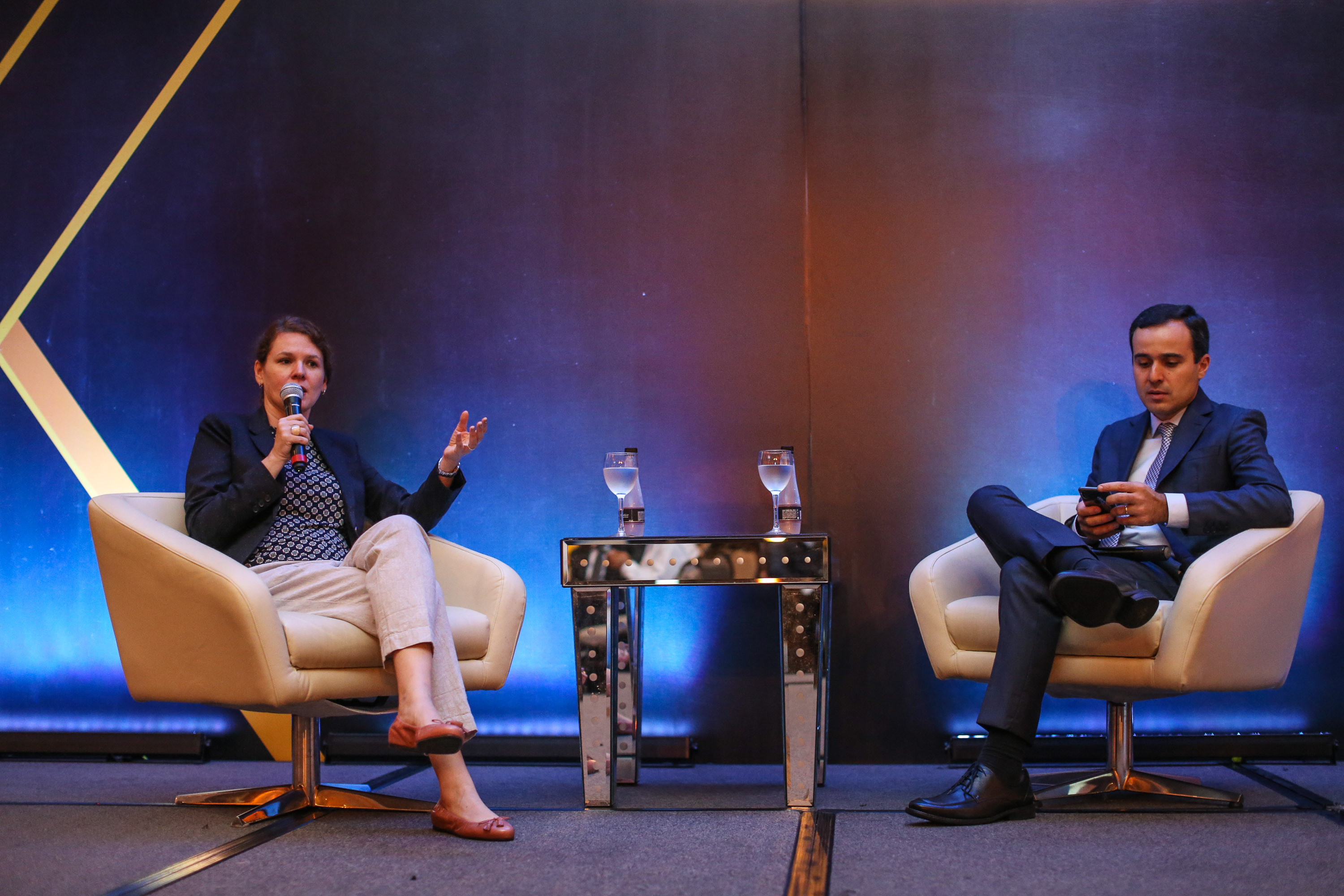 Ana Paula, Consultora da Secretaria da Fazenda Paraná Day, evento realizado em Curitiba com a presença de mais de 100 investidores do País e do exterior. - Curitiba, 05/02/2019 -Foto: Geraldo Bubniak/ANPr