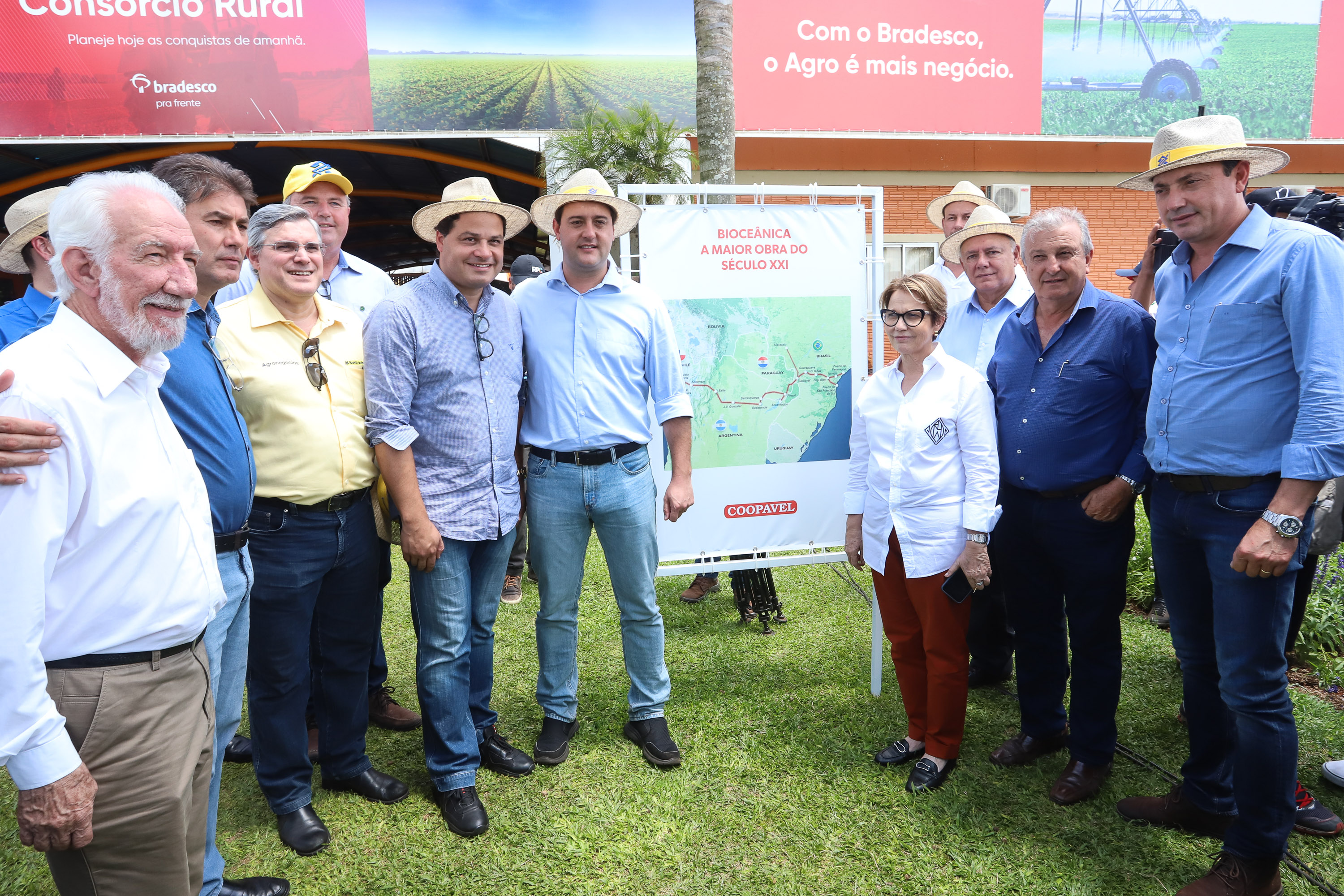 O governador Carlos Massa Ratinho Junior recebe a ministra da Agricultura, Pecuária e Abastecimento, Tereza Cristina, no Show Rural Coopavel. - Cascavel, 08/02/2019 - Foto: Rodrigo Félix Leal/ANPr