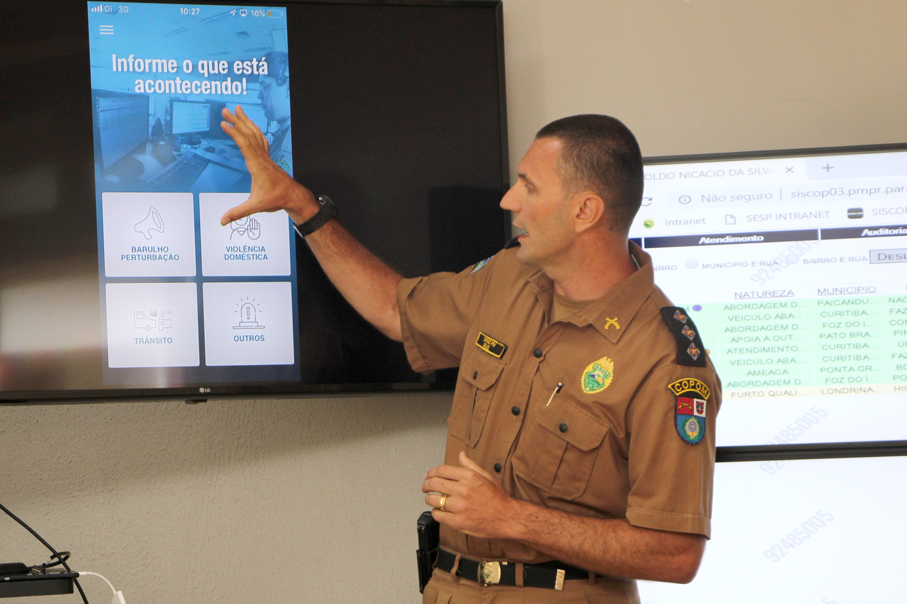 11-02-2019 Lançamento APP 190 para Sistema IOS a Polícia Militar do Paraná lançou o APP 190 ? Emergência Paraná para o sistema iOS e também divulgou um balanço dos quatro meses de funcionamento do aplicativo, que está em uso em Curitiba e Região Metropolitana na versão para Android, lançada no início de outubro do ano passado. Na foto, o capitão Claudio Prus. - Curitiba, 11/02/2019 - Foto: Soldado Priscilla Carvalho