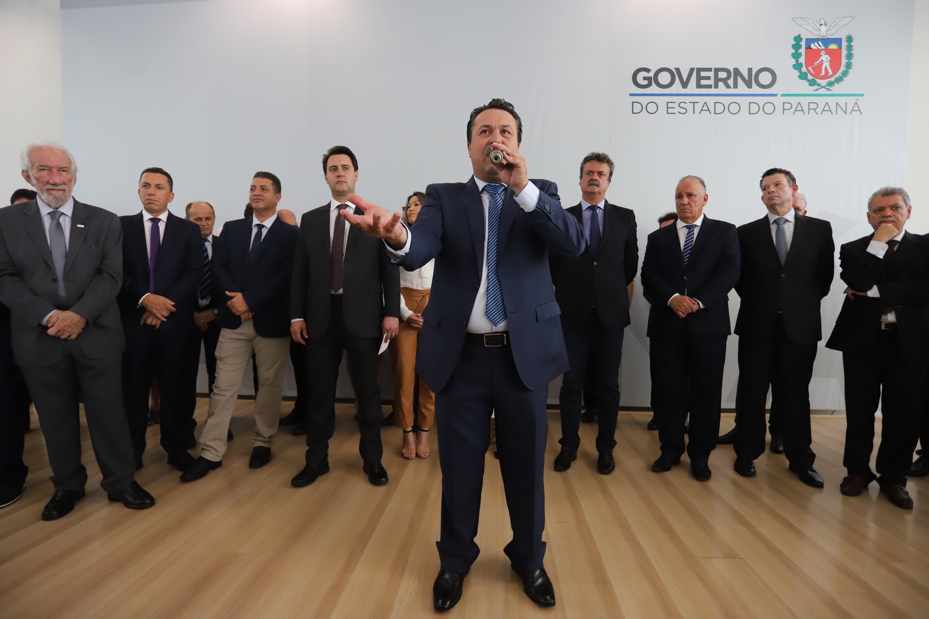 O governador Carlos Massa Ratinho Junior deu posse, em cerimônia no Palácio Iguaçu, ao secretário de Estado do Desenvolvimento Sustentável e Turismo, Marcio Nunes, e aos presidentes das autarquias vinculadas à pasta. Foram empossados os presidentes do Instituto Água e Terra, Everton Souza; do Simepar, Eduardo Alvin; da Paraná Desenvolvimento, Eduardo Bekin; e da Paraná Turismo, João Jacob Mehl. - Curitiba, 12/02/2019 - Foto: José Fernando Ogura/ANPr