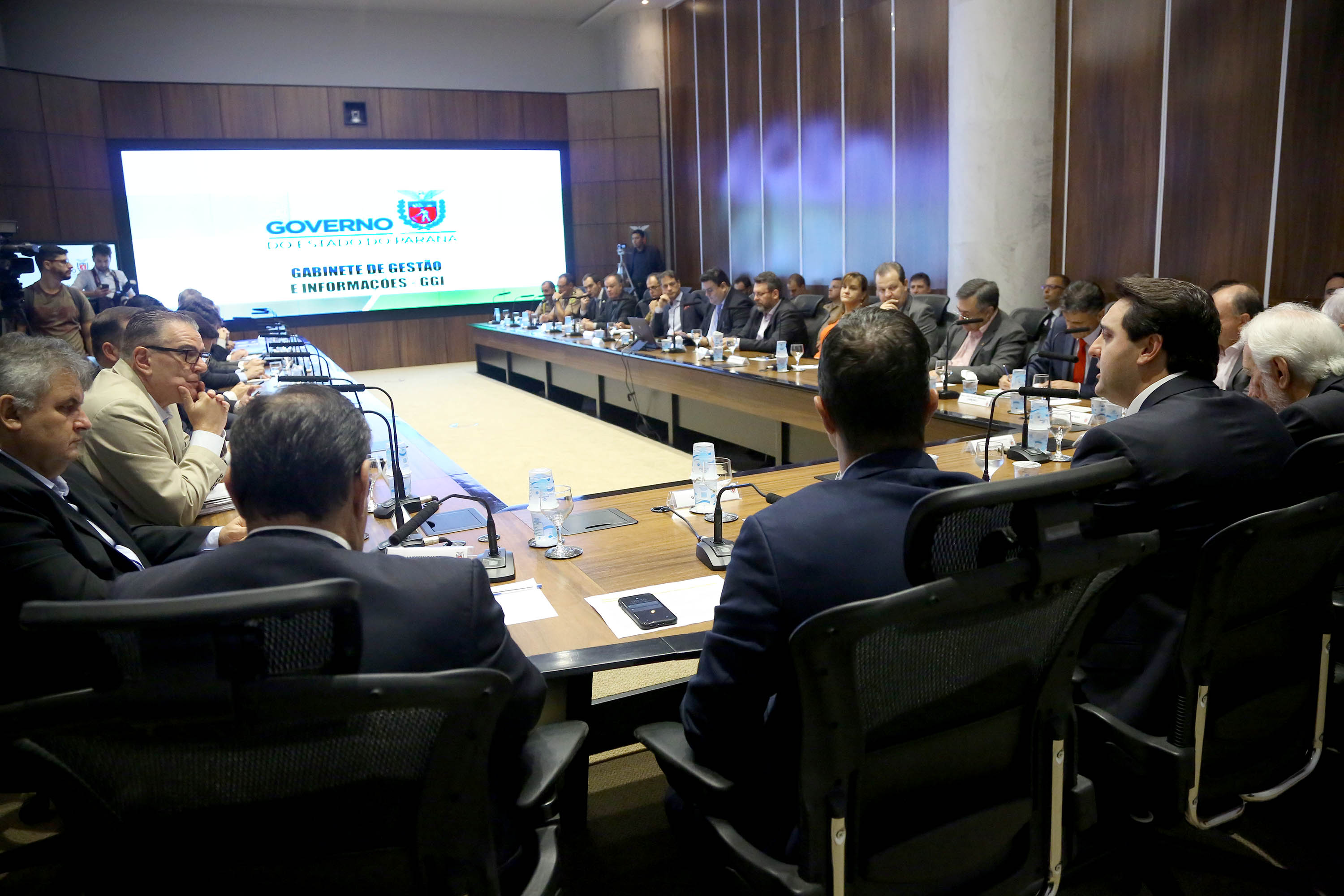 Reunião de secretariado, a pedido do governador Carlos Massa Ratinho Junior, a Controladoria Geral do Estado (GGE) editou uma resolução e solicitou a todos os secretários de Estado a divulgação das suas respectivas agendas nos portais institucionais das pastas. O objetivo é disponibilizar a ferramenta para consulta pública até o começo de março. Curitiba,19/02/2019 Foto:Jaelson Lucas / ANPr