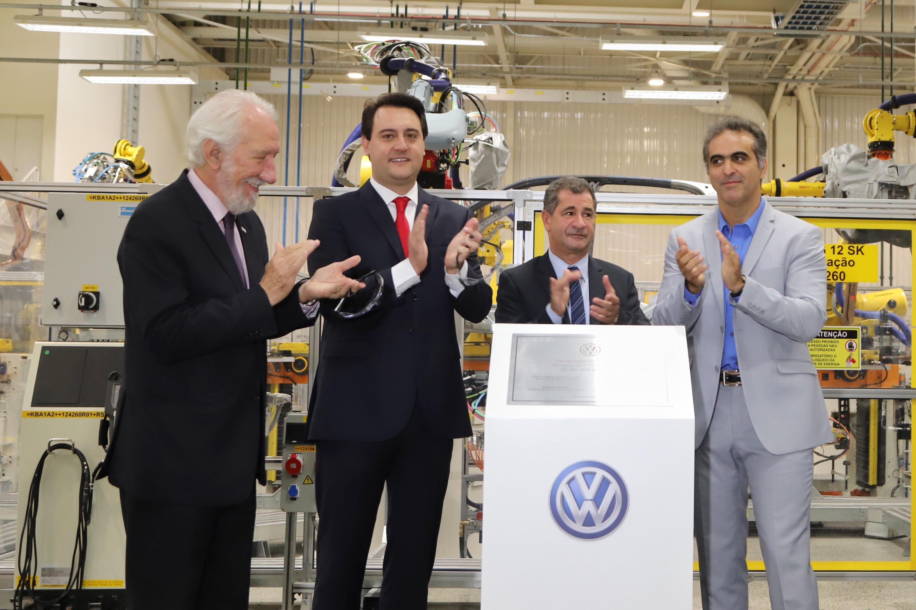 Governador Carlos Massa Ratinho Júnior participa da solenidade de comemoração de 20 anos da Volkswagen no Paraná. - São José dos Pinhais, 19/02/2019 - Foto: José Fernando Ogura/ANPr