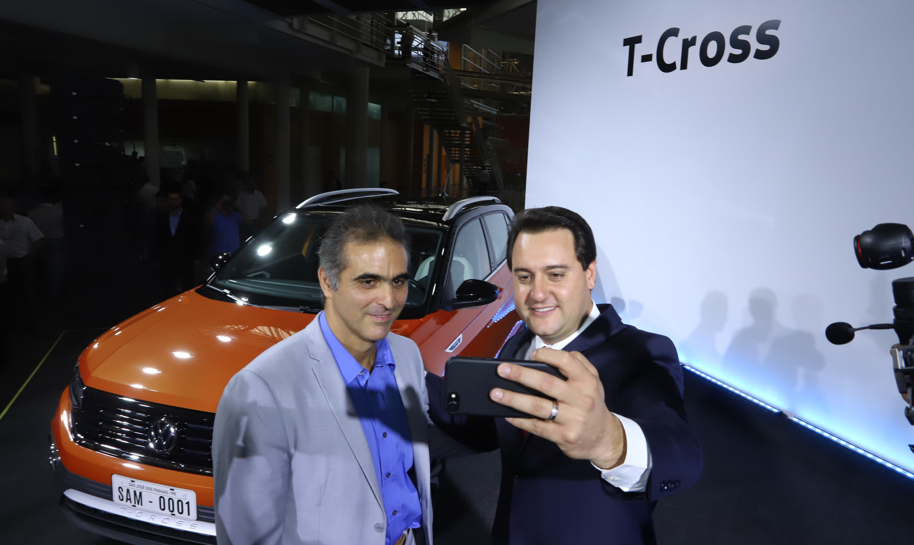 Governador Carlos Massa Ratinho Júnior participa da solenidade de comemoração de 20 anos da Volkswagen no Paraná. - São José dos Pinhais, 19/02/2019 - Foto: Rodrigo Felix Leal/ANPr