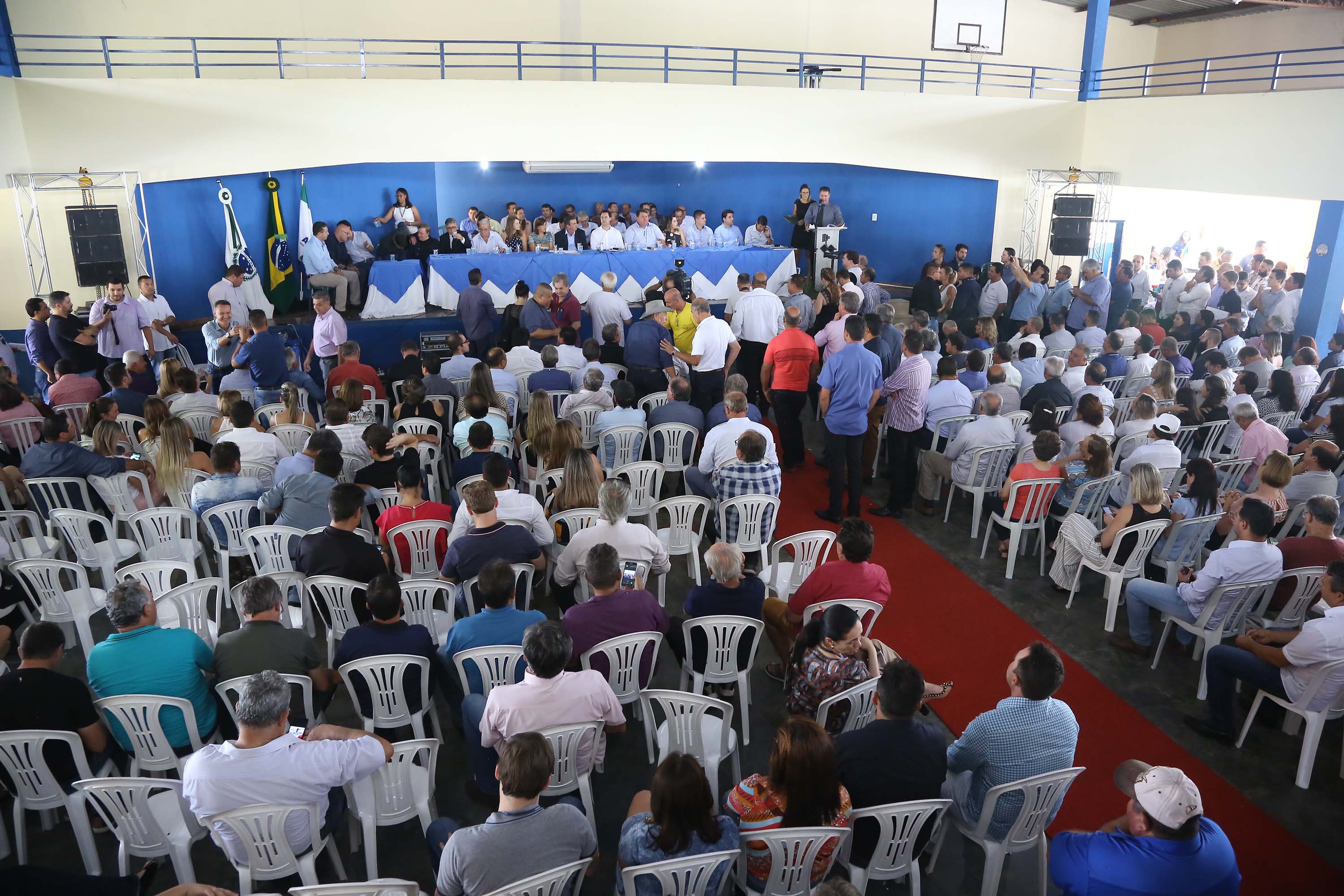 Governador Carlos Massa Ratinho Júnior participa da posse da nova diretoria da Associação dos Municípios do Norte Pioneiro (Amunorpi). O prefeito de Pinhalão, Sérgio Rodrigues é o presidente da Associação. - Pinhalão, 22/01/2019 - Foto: Jaelson Lucas/ANPr