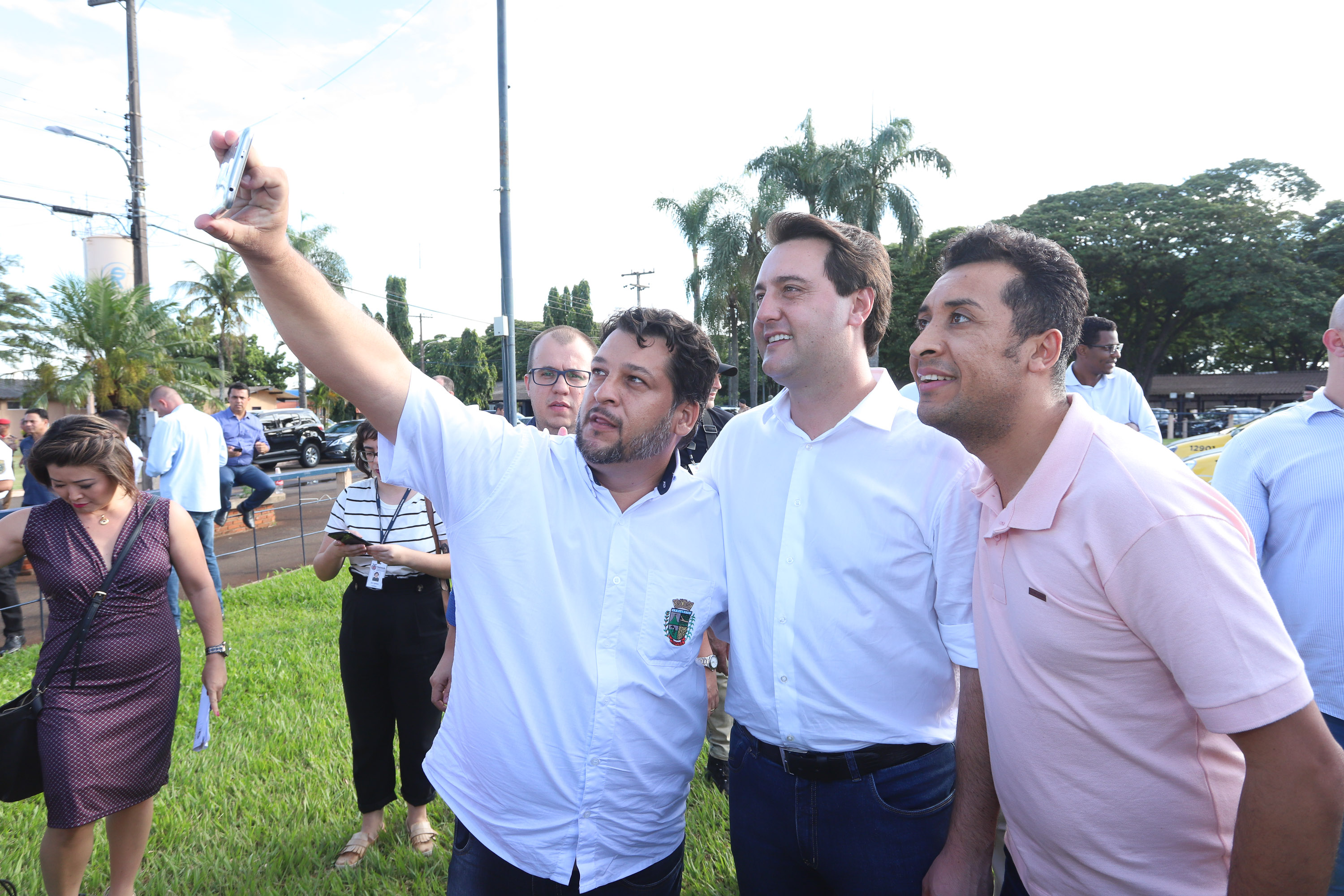O governador Carlos Massa Ratinho Jr entregou nesta sexta(22) novas viaturas, aparelhos etolométricos e coletes balísticos às unidades da Polícia Militar que pertencem ao 2 Comando Regional - Londrina e região. Londrina,22/02/2019 - Foto: Rodrigo Félix Leal/ANPr