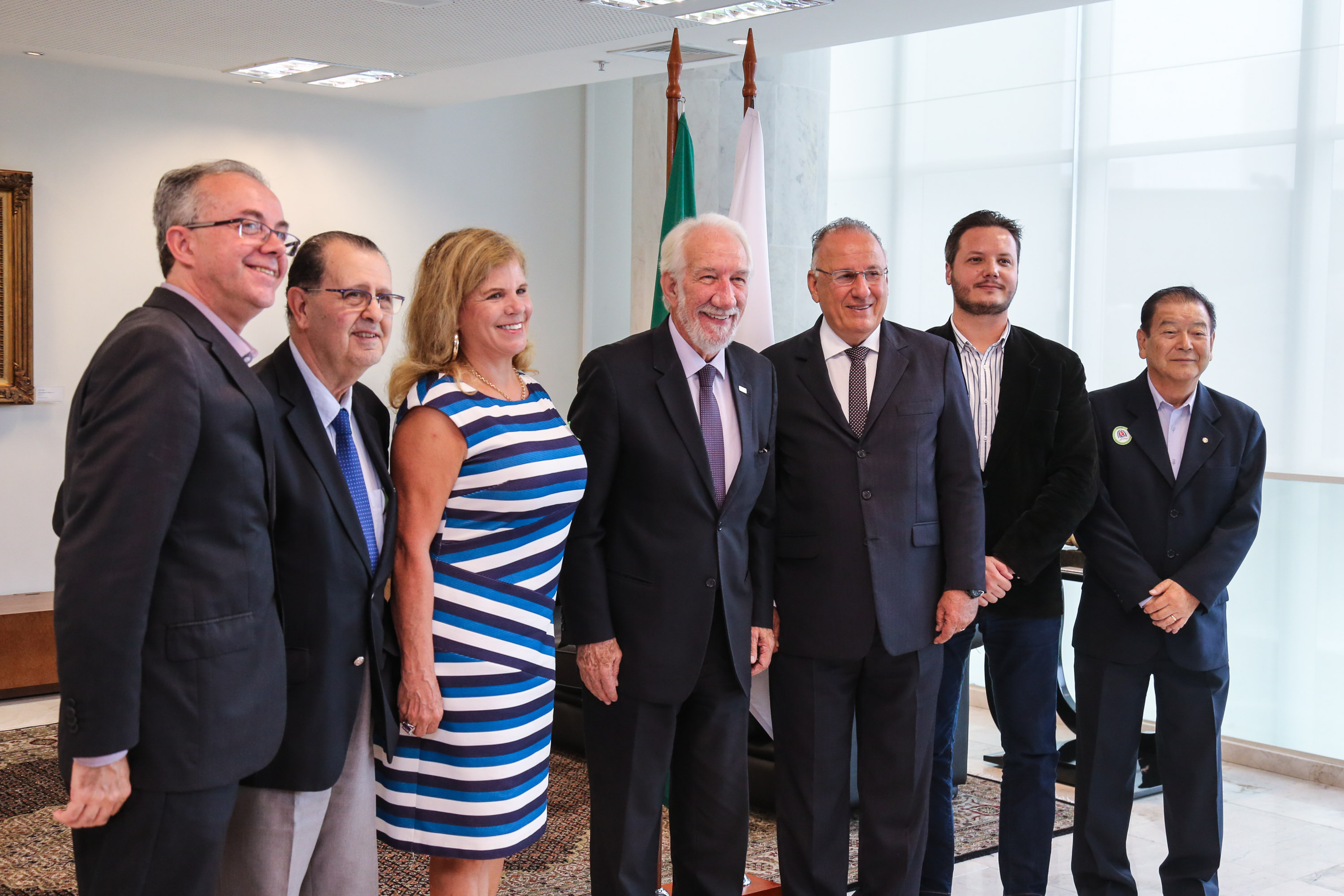 O governador em exercício Darci Piana recebe o presidente da Paraná Turismo, João Jacob Mehl e representantes do G5 nesta quinta-feira (7) no Palácio Iguaçu. Curitiba, 07/03/2019 - Foto: Geraldo Bubniak/ANPr