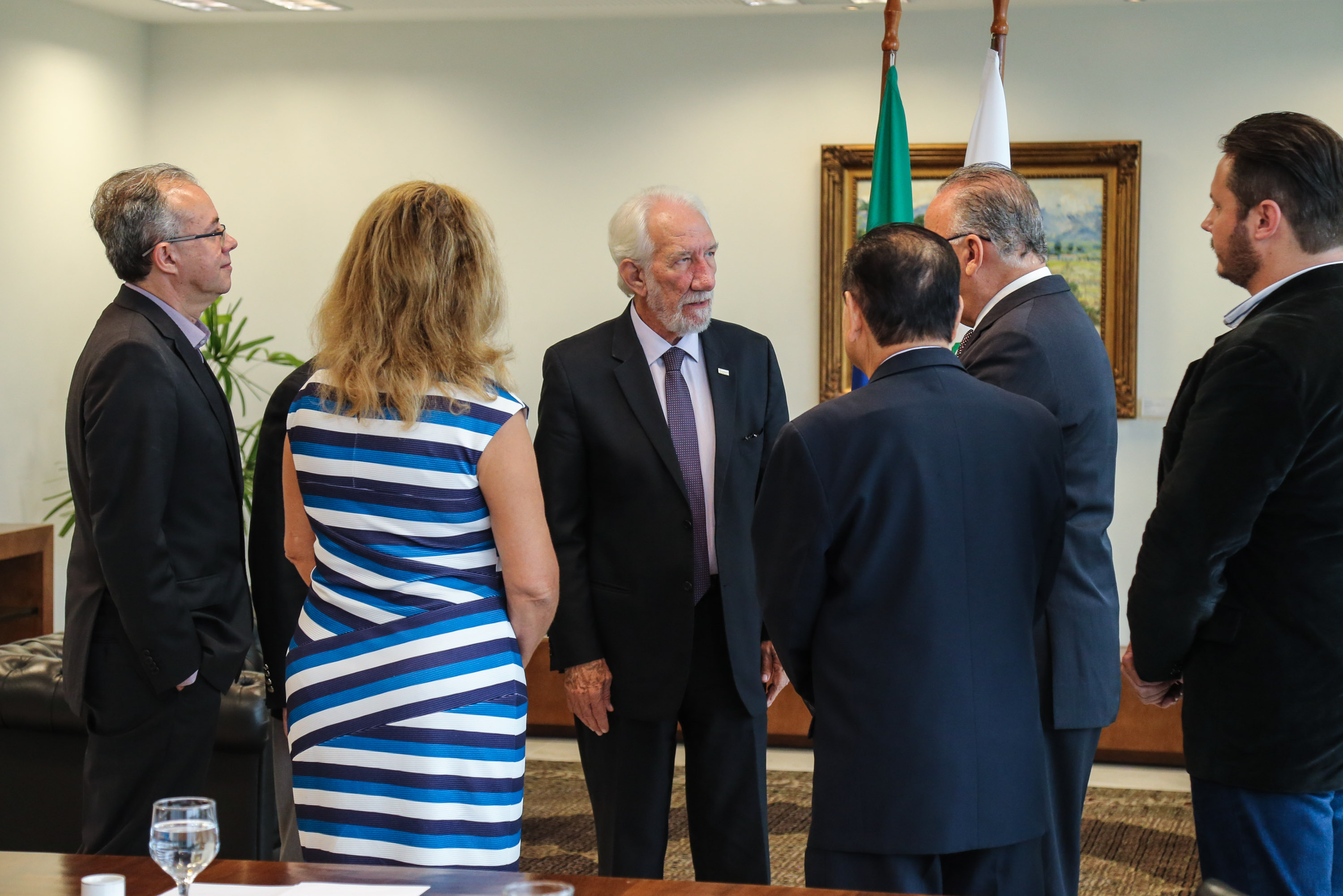 O governador em exercício Darci Piana recebe o presidente da Paraná Turismo, João Jacob Mehl e representantes do G5 nesta quinta-feira (7) no Palácio Iguaçu. Curitiba, 07/03/2019 - Foto: Geraldo Bubniak/ANPr