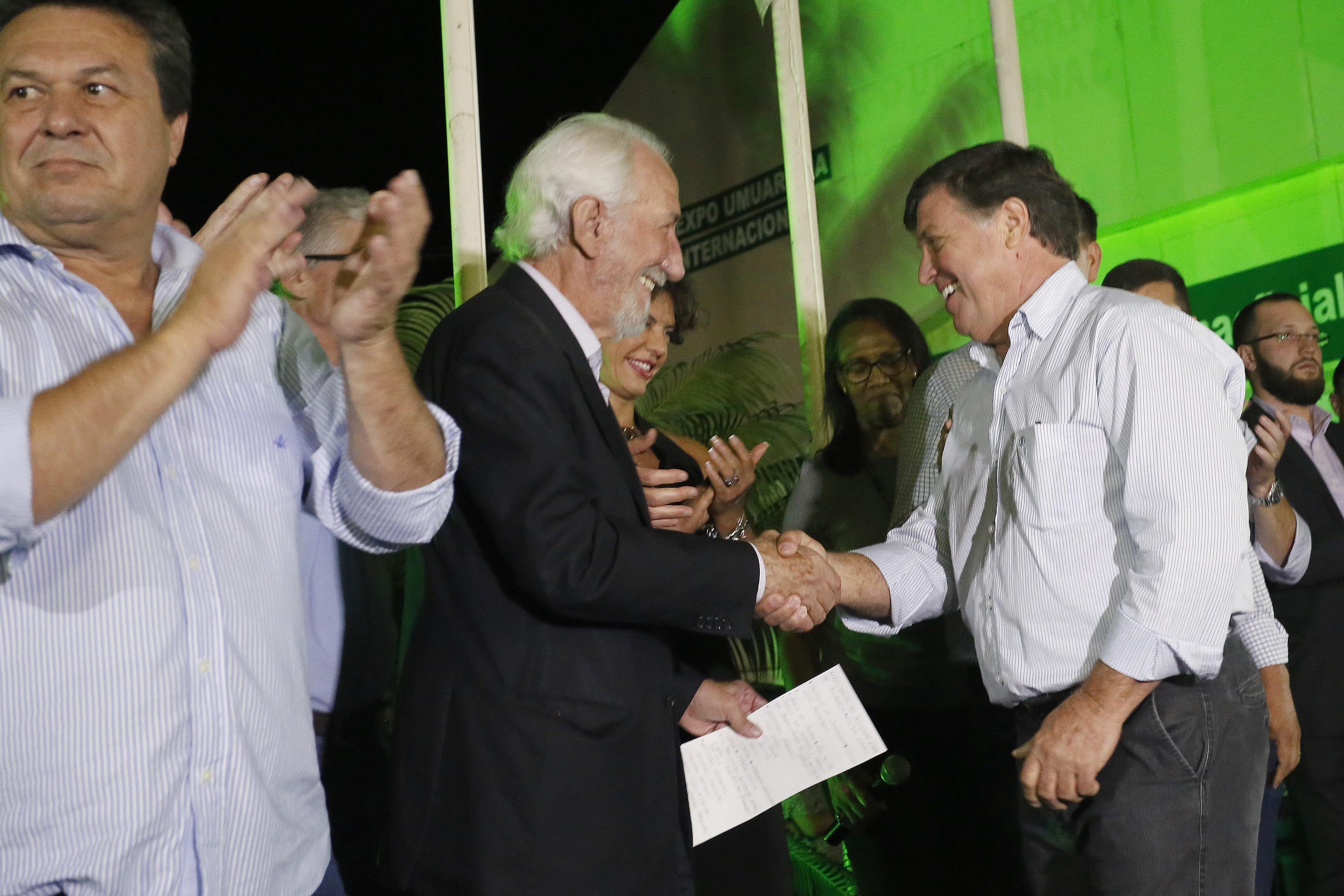 O governador em exercício Darci Piana, participa da abertura 45ª Expo Umuarama e 18ª Feira Internacional. Participaram: prefeito de Umuarama, Celso Pozzobom; os secretários: do Meio Ambiente e Recursos Hídricos, Márcio Nunes; da Agricultura, Norberto Ortigara; presidente da Sociedade Rural de Umuarama, Milton Gaiari; entre outros.Umuarama, 07-03-19.Foto: Arnaldo Alves / ANPr.