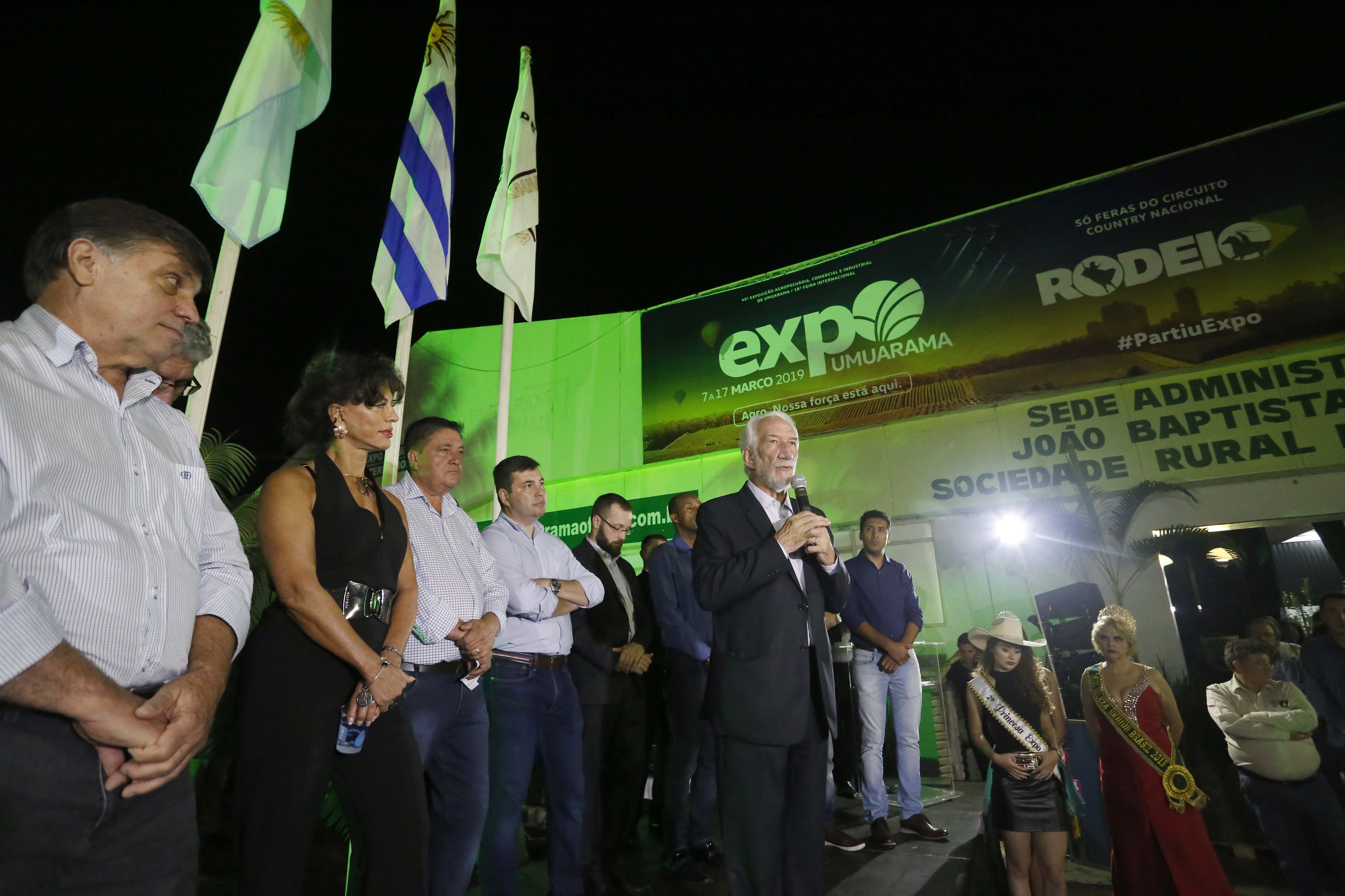 O governador em exercício Darci Piana, participa da abertura 45ª Expo Umuarama e 18ª Feira Internacional. Participaram: prefeito de Umuarama, Celso Pozzobom; os secretários: do Meio Ambiente e Recursos Hídricos, Márcio Nunes; da Agricultura, Norberto Ortigara; presidente da Sociedade Rural de Umuarama, Milton Gaiari; entre outros.Umuarama, 07-03-19.Foto: Arnaldo Alves / ANPr.