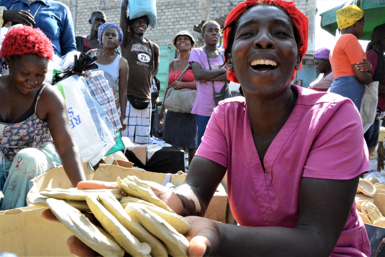 mostra "Sobre Vivências: um Mostra olhar feminino sobre o Haiti", da jornalista Daiane Andrade, no Museu do Expedicionário (MEXP). Cerca de 50 fotografias sobre a vivência da repórter no país estarão expostas; Daiane participou da cobertura do fim da Missão das Nações Unidas para a Estabilização do Haiti (Minustah), no fim de agosto de 2017.- Curitiba, 11/03/2019 - Foto: Daiane Andrade