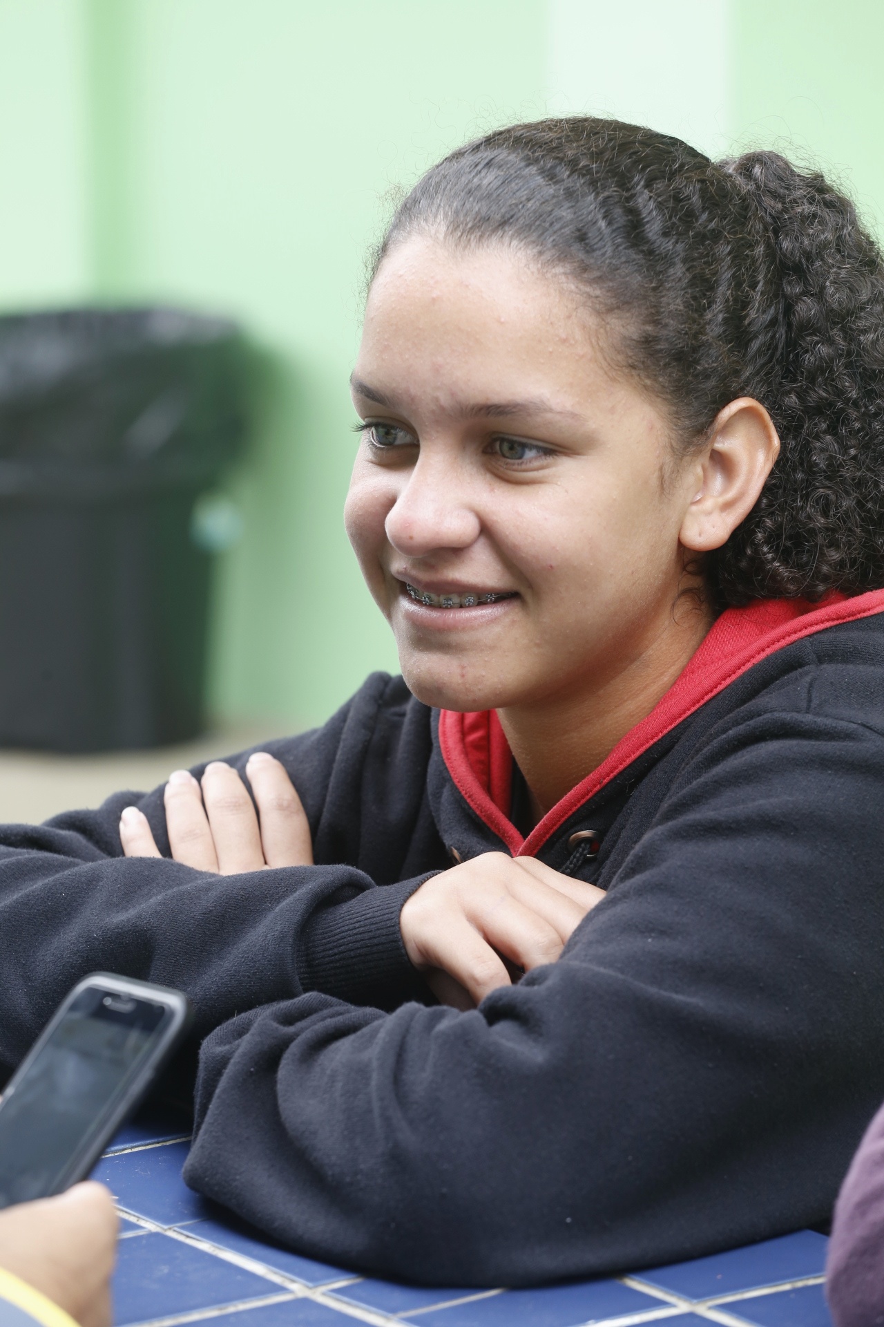 As aulas ficaram mais dinâmicas, os alunos participam mais e aprendemos mais também”, completou Maria Júlia Piontkewicz, de 16 anos, aluna do 2° ano do Ensino Médio. Foto: Arnaldo Alves/ANPr