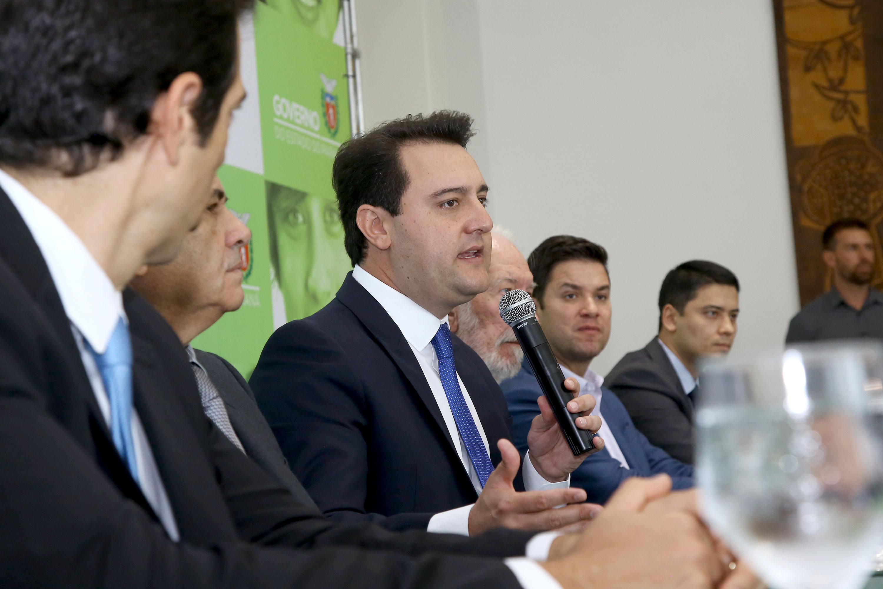 O governador Carlos Massa Ratinho Junior lançou nesta sexta-feira (15) o programa Escola Segura, que prevê uma série de medidas preventivas e protetivas de segurança que serão executadas na rede estadual de ensino. Curitiba,15/03/2019 Foto: Jaelson Lucas / ANPr
