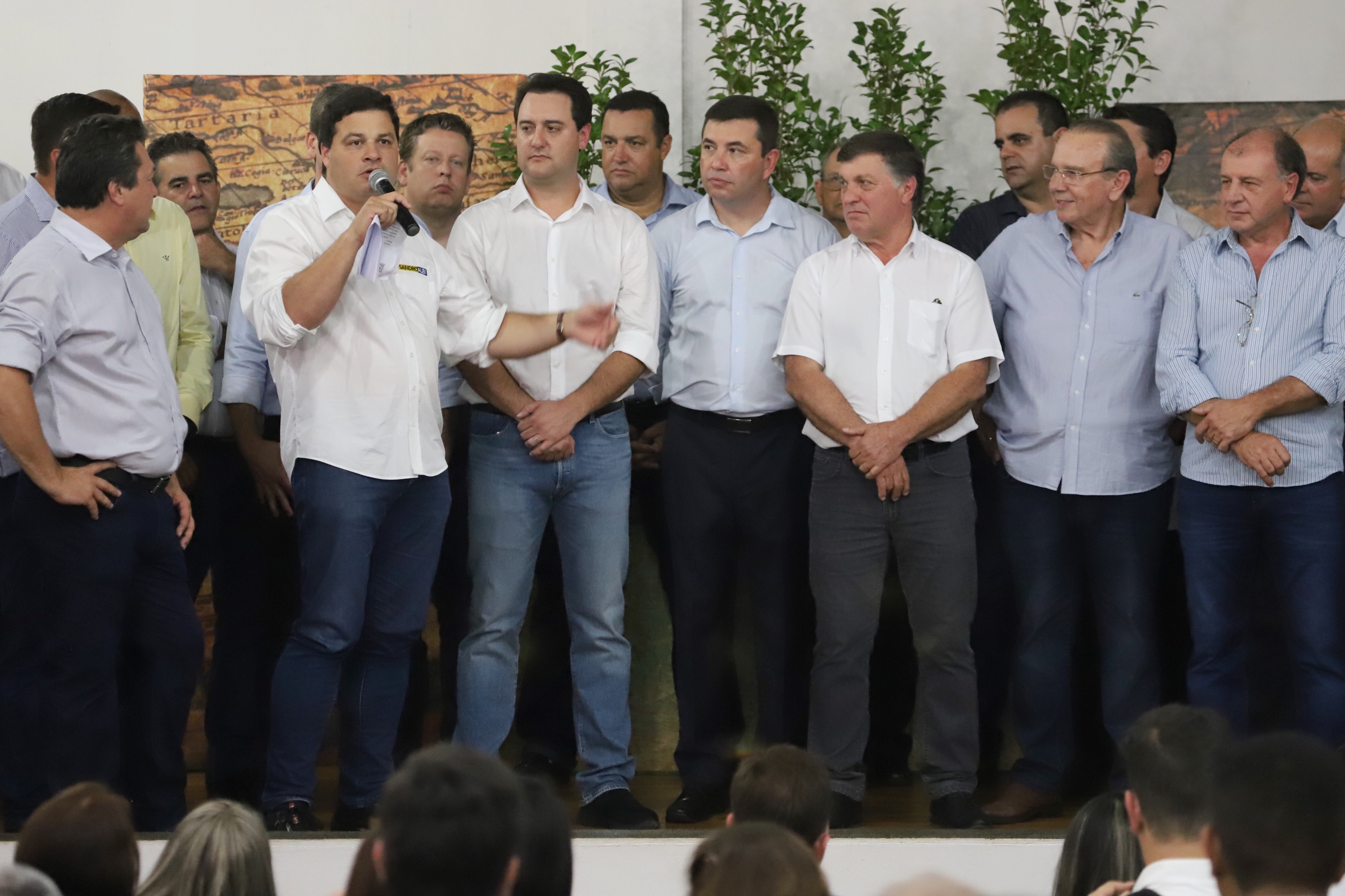 Governador Carlos Massa Ratinho Junior visita a Expo Umuarama e anuncia recursos para investimentos em infraestrutura e melhoria urbana no município. - Umuarama, 15/03/2019 - Foto: José Fernando Ogura/ANPr