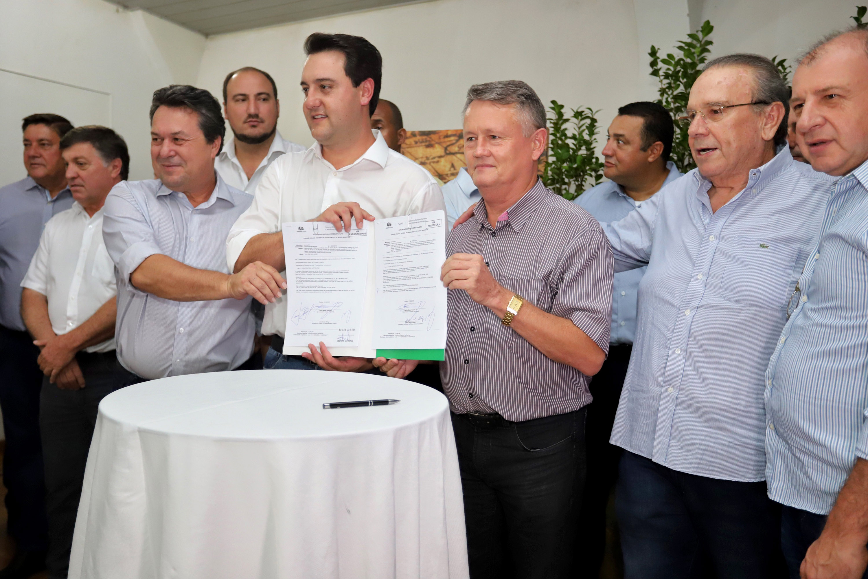 Governador Carlos Massa Ratinho Junior visita a Expo Umuarama e anuncia recursos para investimentos em infraestrutura e melhoria urbana no município. - Umuarama, 15/03/2019 - Foto: José Fernando Ogura/ANPr