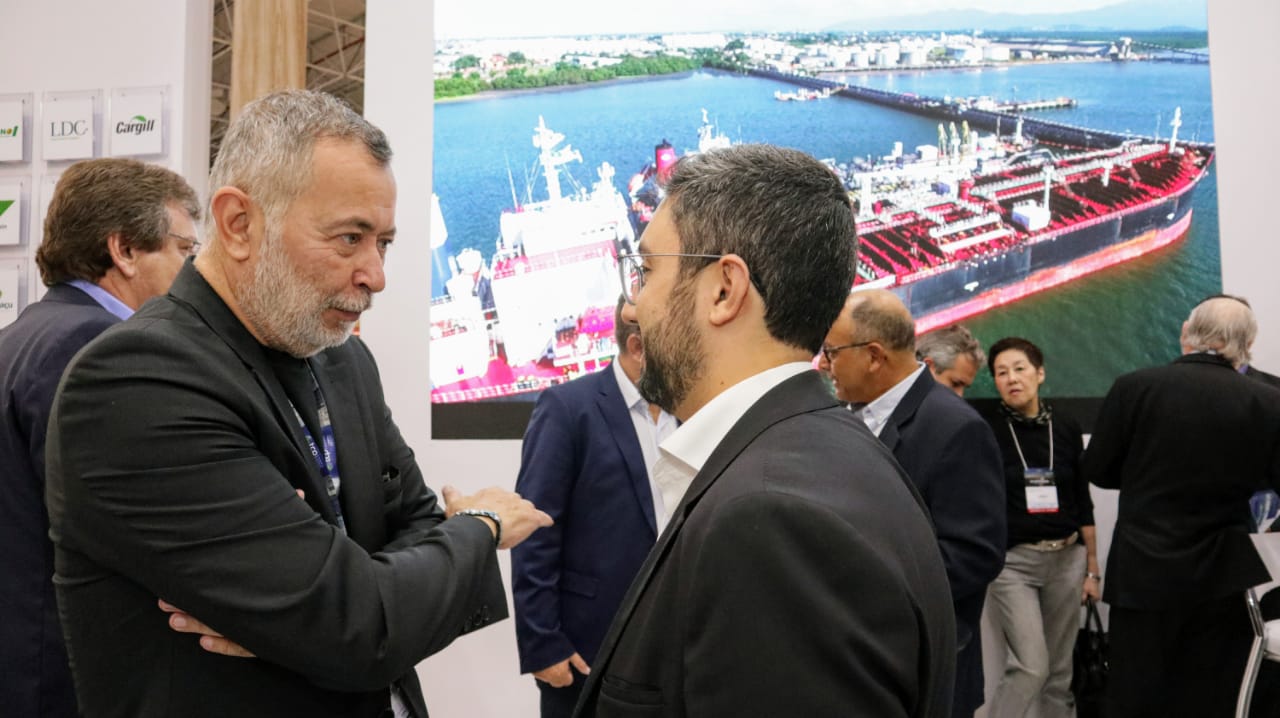 O formato paranaense garante que prestadores de serviço, fornecedores, operadores portuários e empresários, se encontrem e façam contatos importantes