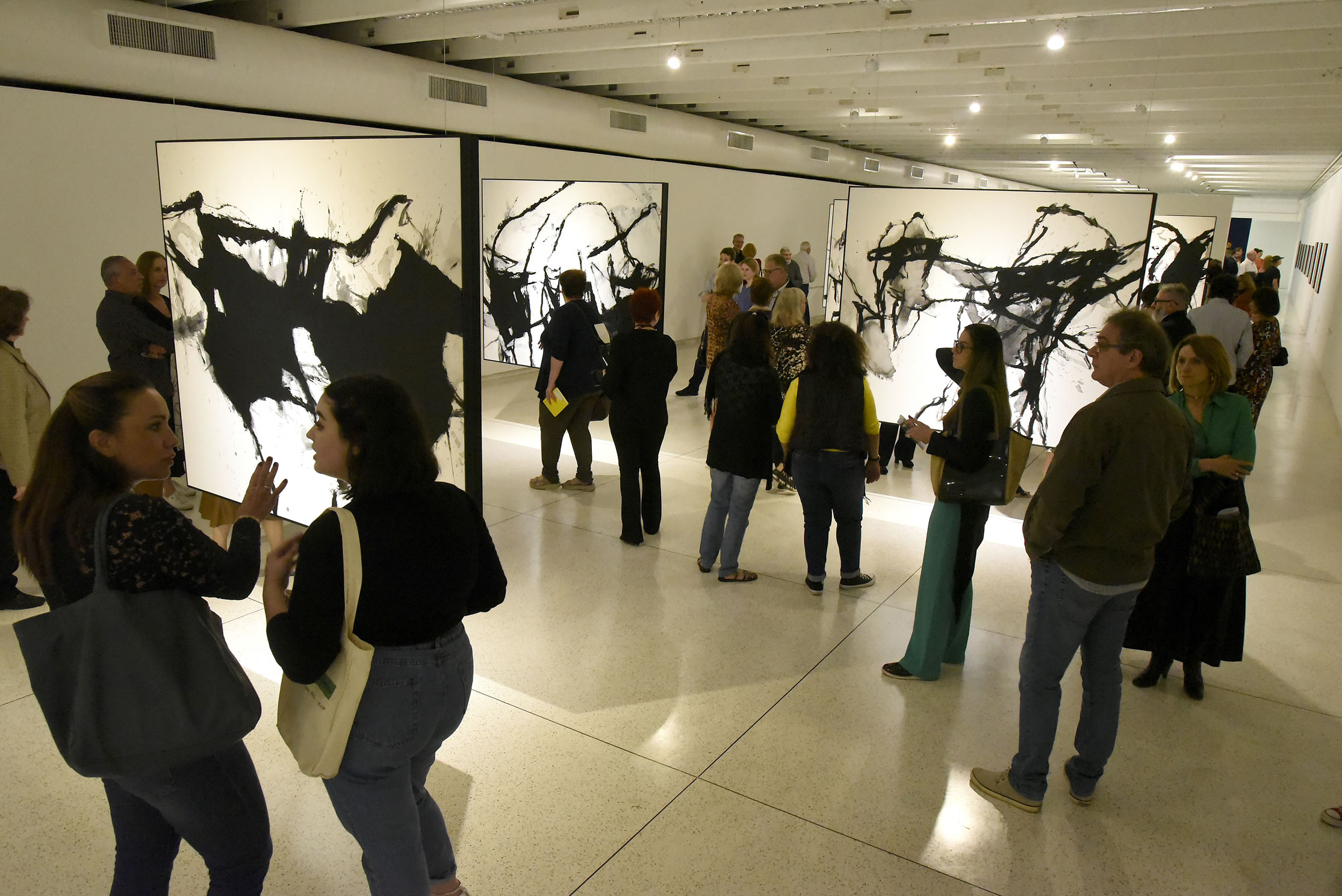 Aberturas das exposições ?O que é original?? do artista Marcelo Conrado e "Mestre de Obras" de Ivens Machado no Museu Oscar Niemeyer (MON).Curitiba, 11 de abril de 2019.Foto: Kraw Penas/SEEC