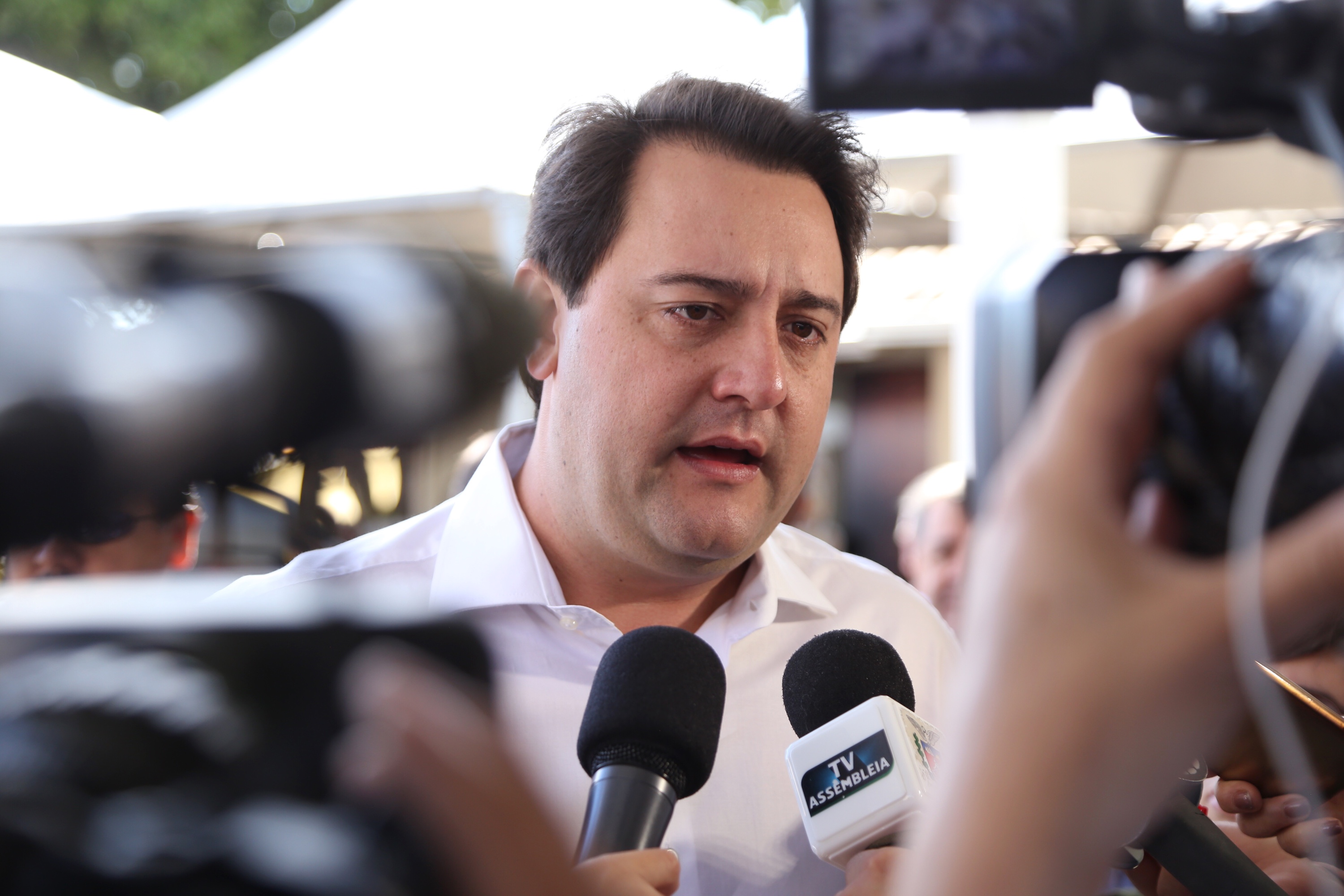 O Governo do Paraná concluiu nesta sexta-feira (17) a agenda em Maringá com a confirmação de R$ 41 milhões para ações e investimentos em 40 municípios da região Noroeste. O governador Carlos Massa Ratinho Junior recebeu prefeitos na 47ª Expoingá, no Parque Internacional de Exposições Francisco Feio Ribeiro. O encontro fez parte das ações em Maringá como sede administrativa do governo estadual. Foto:José Fernando Ogura/ANPr