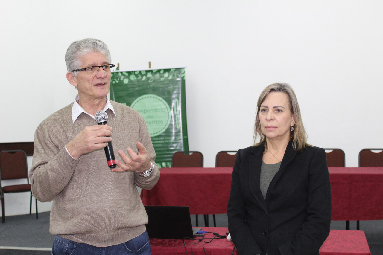 No encontro, o secretário estadual da Agricultura e do Abastecimento, Norberto Ortigara, destacou a amplitude do projeto. “Será possível aprimorar os sistemas de produção, abastecimento e consumo, implementar o protocolo e apresentar sugestões para o aperfeiçoamento dos marcos legais”, disse Ortigara. Foto:SEAB