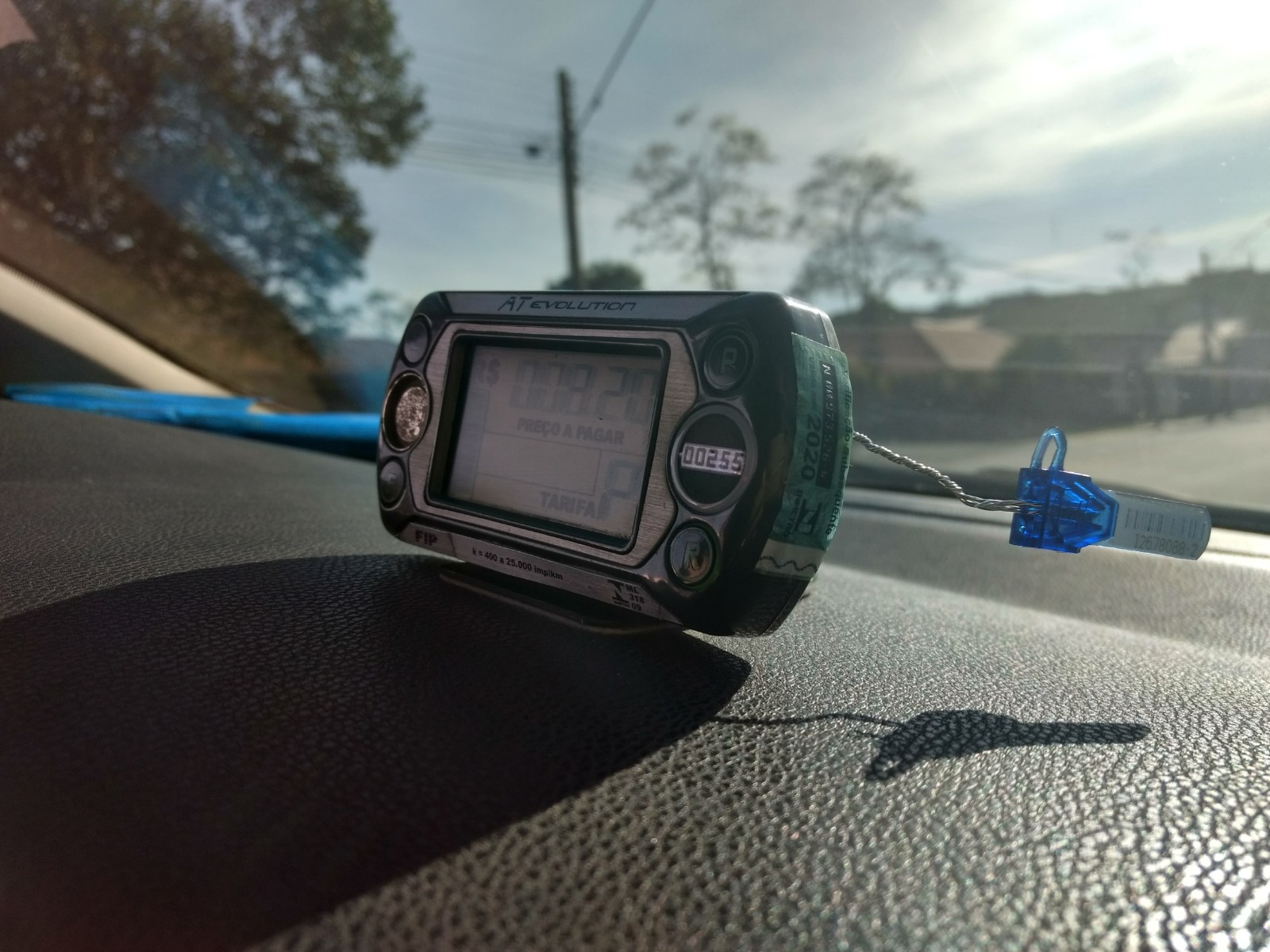 O Instituto de Pesos e Medidas do Paraná está fazendo a verificação periódica dos taxímetros instalados em veículos de aluguel, utilizados para o transporte de passageiros no município de Curitiba.  -  Curitiba, 14/06/2019  -  Foto: Divulgação Ipem