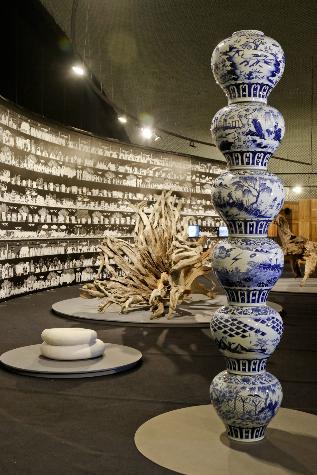 Cobertura no evento de abertura da exposição do Ai Weiwei no Museu Oscar Niemeyer, no dia 02/05/2019. - Foto: Antônio More / MorePress