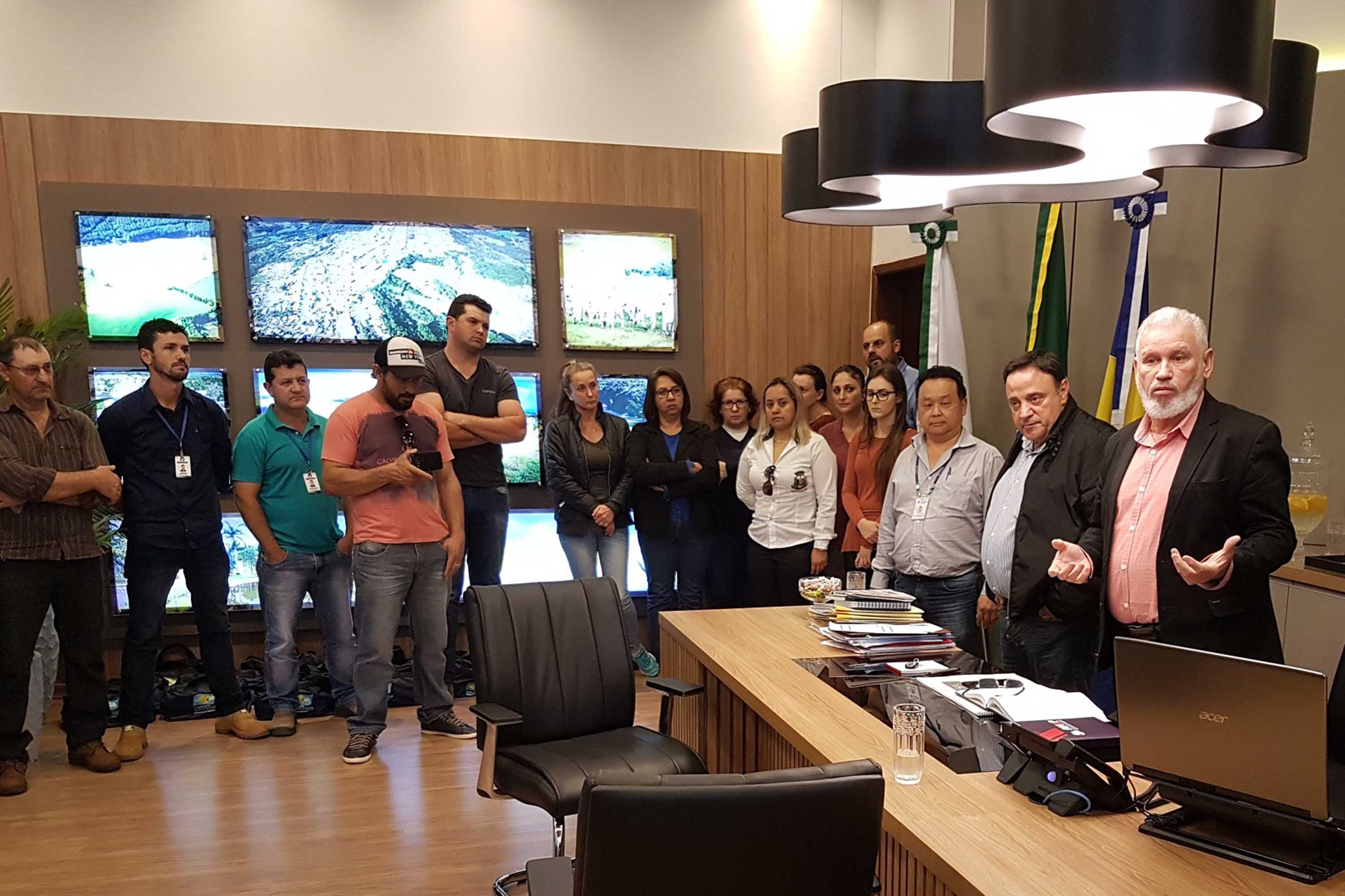 O líder do governo confirma a parceria entre os entes do Estado e do município  -  Foto: Sanepar