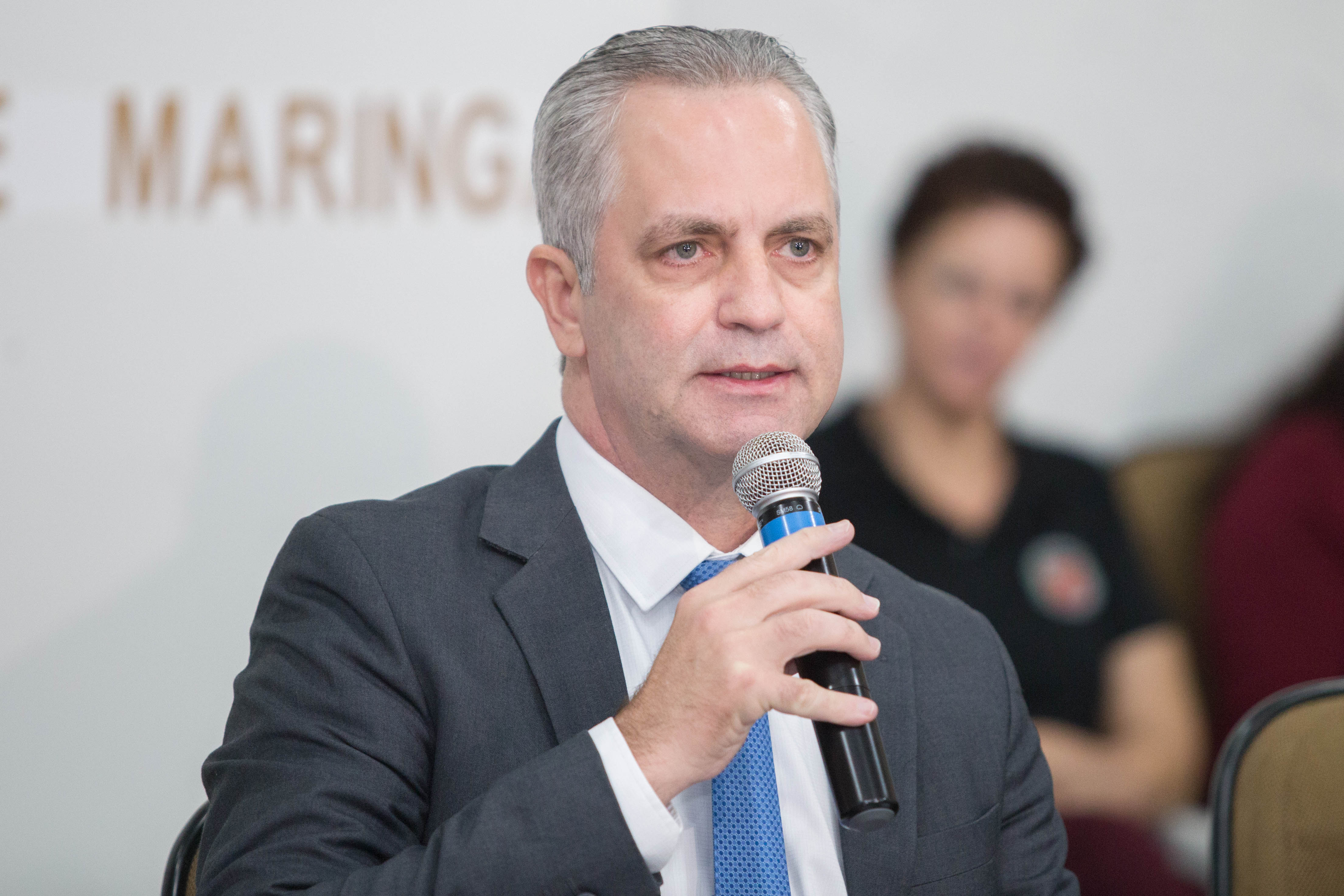 A Receita Estadual do Paraná e a Prefeitura de Maringá firmaram nesta quarta-feira (03) uma parceria que vai aprimorar a fiscalização e promover uma concorrência mais saudável entre os postos de combustível da cidade.  -  Maringá, 03/07/2019  -  Foto: Vivian Silva/Divulgação SEFA