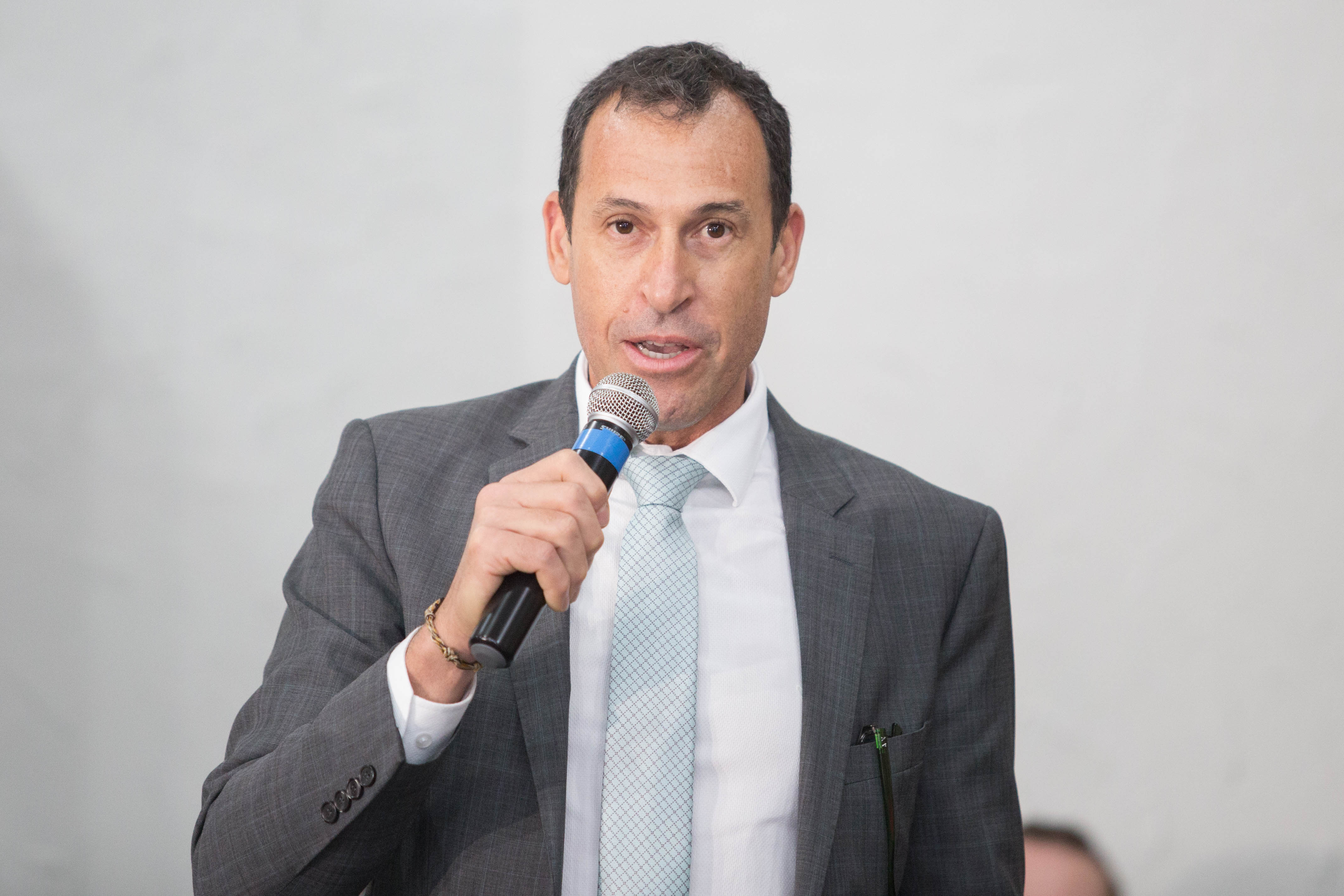 A Receita Estadual do Paraná e a Prefeitura de Maringá firmaram nesta quarta-feira (03) uma parceria que vai aprimorar a fiscalização e promover uma concorrência mais saudável entre os postos de combustível da cidade.  -  Maringá, 03/07/2019  -  Foto: Vivian Silva/Divulgação SEFA