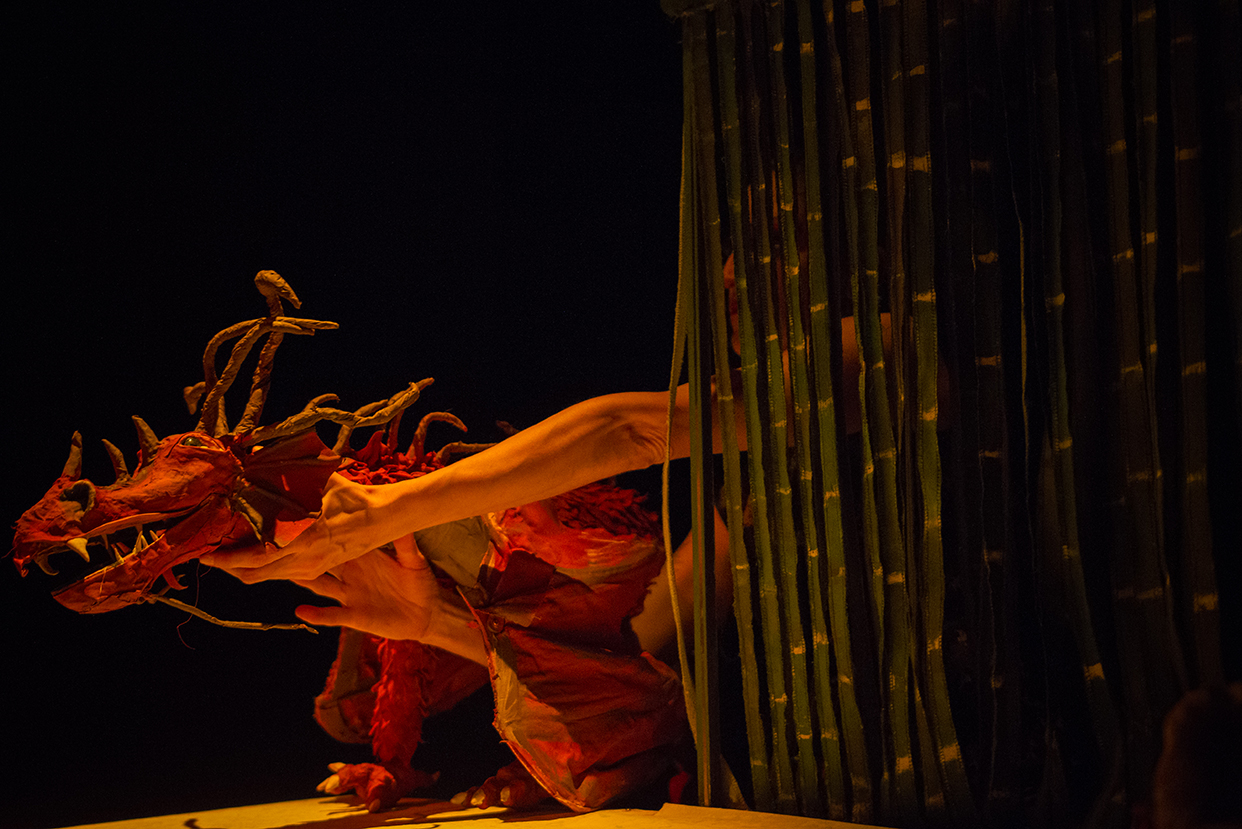 Córtex ArtEspetáculo O Chinês e o Dragão Teatro Dr. Botica - Curitiba/PR. Foto: Cayo Vieira/cctg