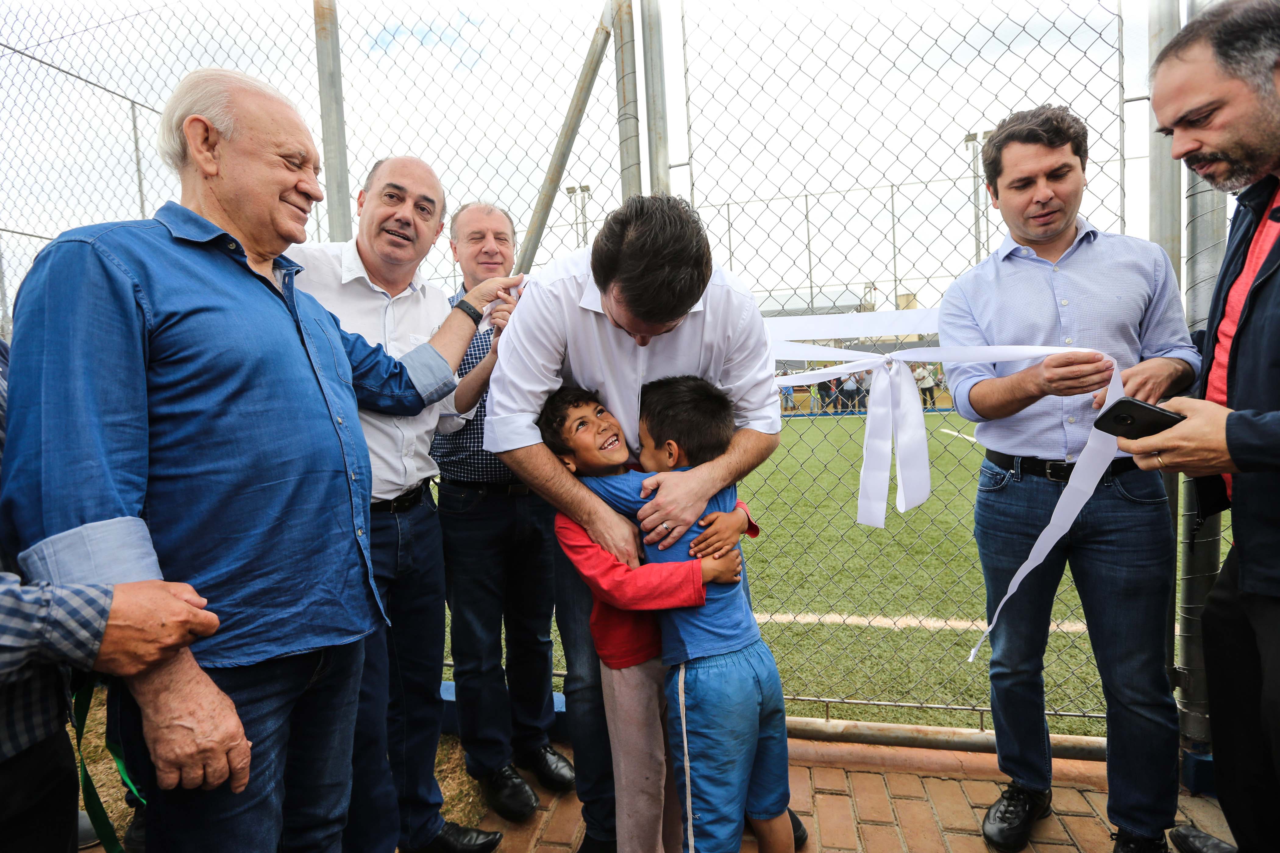 O governador Carlos Massa Ratinho Junior inaugurou nesta sexta-feira (26) em Ivaiporã, no Vale do Ivaí, a unidade do projeto Meu Campinho implantada no município. Ivaiporã, 26/07/2019 -Foto: Geraldo Bubniak/ANPr