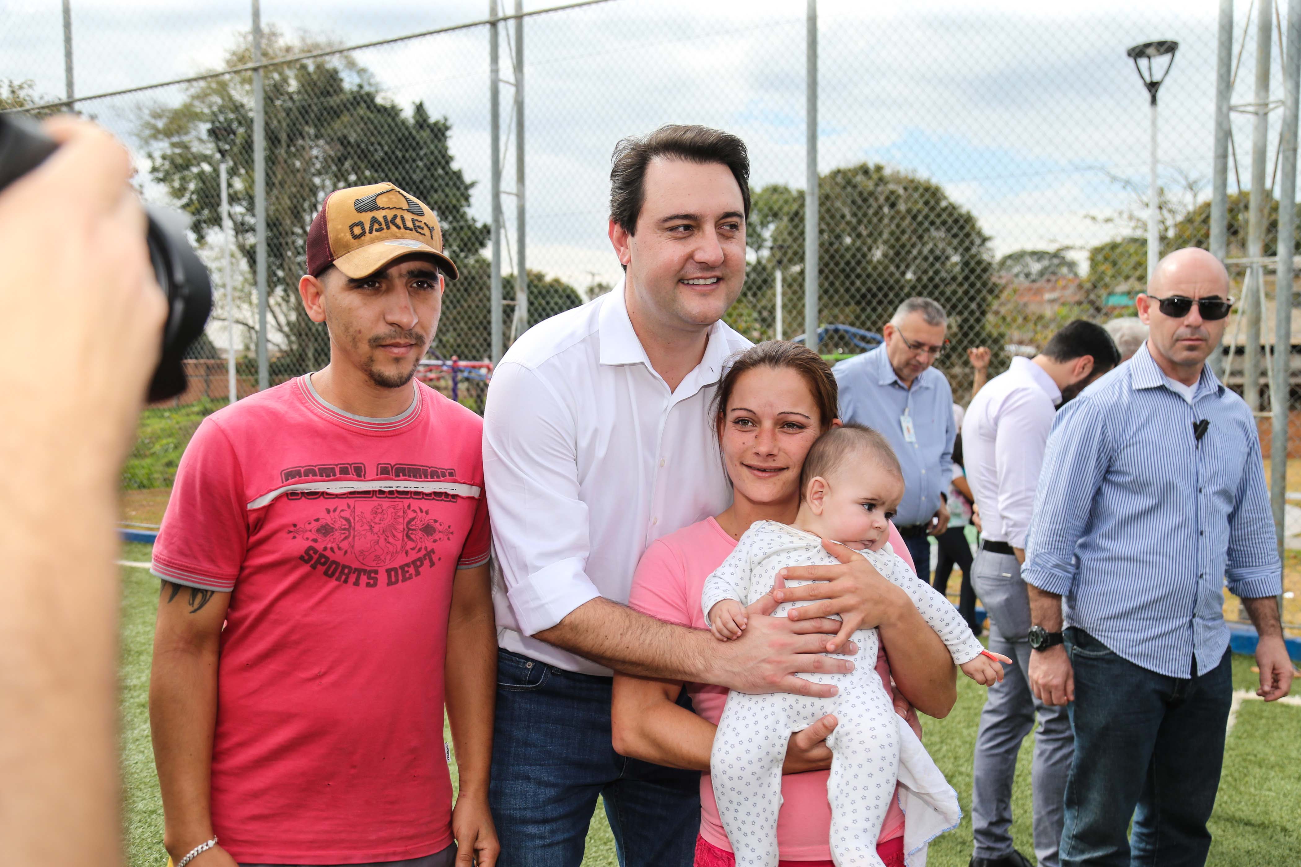 O governador Carlos Massa Ratinho Junior inaugurou nesta sexta-feira (26) em Ivaiporã, no Vale do Ivaí, a unidade do projeto Meu Campinho implantada no município. Ivaiporã, 26/07/2019 -Foto: Geraldo Bubniak/ANPr