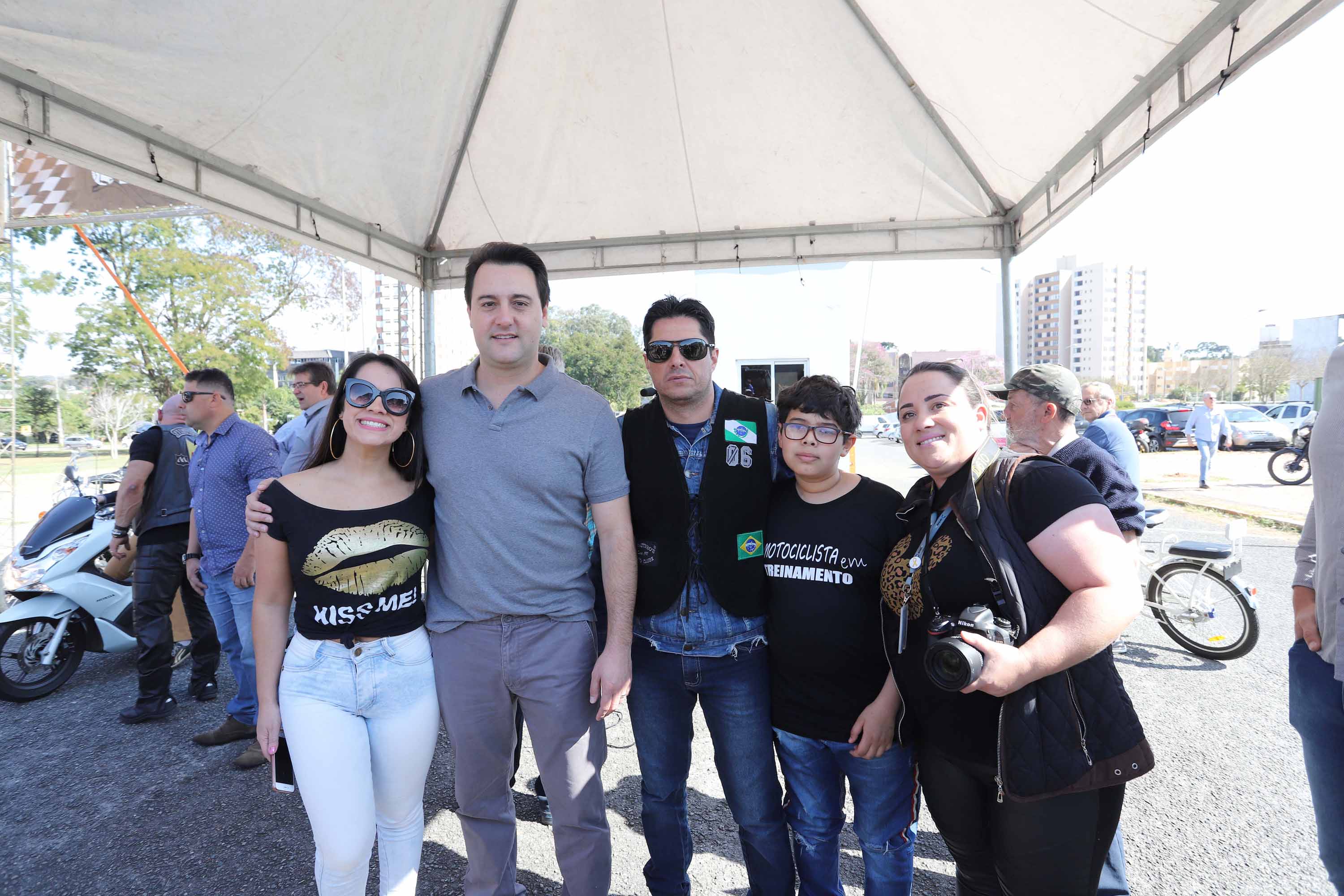 O governador Carlos Massa Ratinho Junior participou e deu as boas-vindas aos motoqueiros, presentes na benção em comemoração ao seu dia. Curitiba, 17-07-19.Foto: Arnaldo Alves / ANPr.