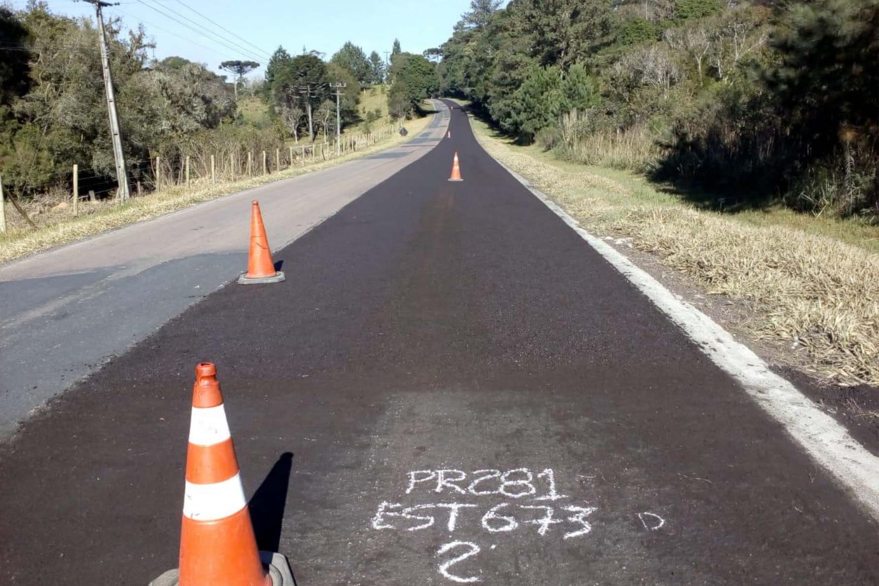 Três rodovias da Região Metropolitana de Curitiba, próximas a Santa Catarina, estão sendo recuperadas pelo Departamento de Estradas de Rodagem do Paraná (DER/PR)