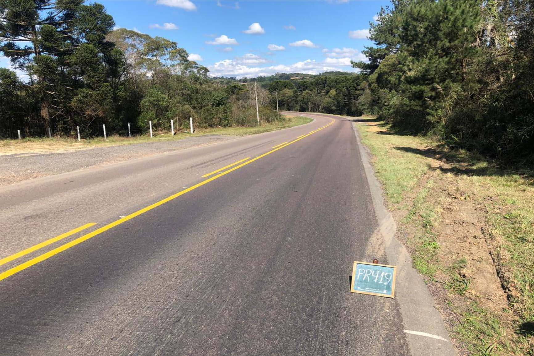 Três rodovias da Região Metropolitana de Curitiba, próximas a Santa Catarina, estão sendo recuperadas pelo Departamento de Estradas de Rodagem do Paraná (DER/PR)