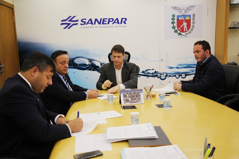 Comunidades rurais de Antônio Olinto, no Sul do Paraná, e de Cândido de Abreu, na região central, vão receber sistemas de abastecimento de água