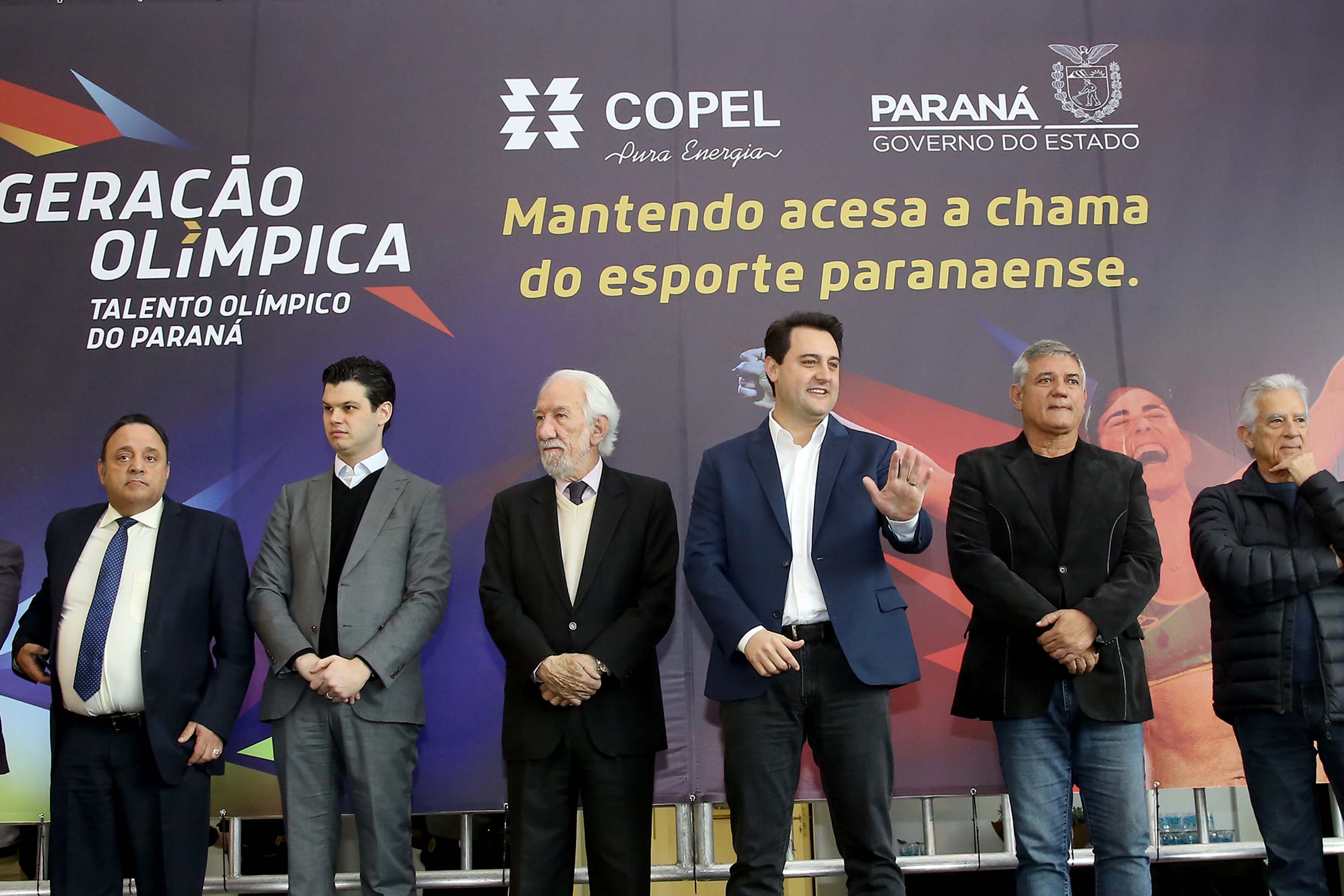 O governador Carlos Massa Ratinho Junior anunciou nesta segunda-feira (02), no Palácio Iguaçu, a nova fase do programa de apoio à formação de atletas olímpicos. Patrocinado pela Copel, o ?Geração Olímpica? é o maior programa de bolsa-atleta do País. Curitiba,02/09/2019 Foto:Jaelson Lucas /AEN